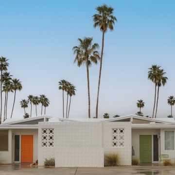 Mid-century modern residential architecture in Palm Springs, California., License Type: media, Download Time: 2025-06-30T14:01:12.000Z, User: LP_KBaxter, Editorial: false, purchase_order: 65050 - Digital Destinations and Articles, job: Lonely Planet, client: The best time to visit Palm Springs, other: Kathleen Baxter