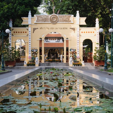 HO CHI MINH CITY, VIETNAM — April 2025
Scenes around Tao Dan Park