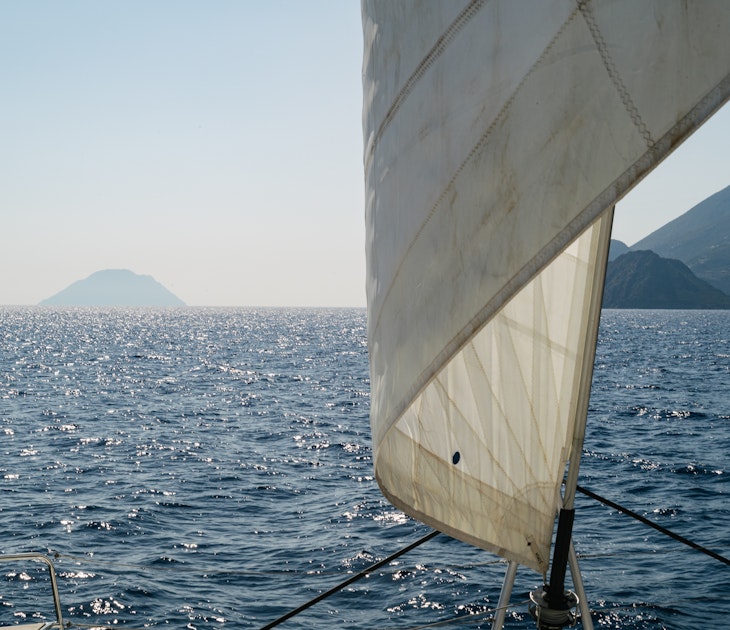 Brekke Aeolian Islands - Sailing Collective
