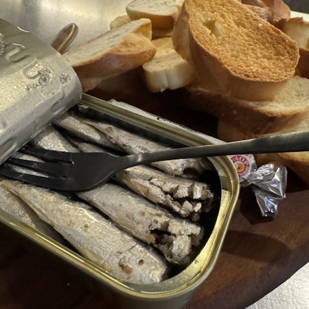 Tinned fish at Vins Urbains in Bordeaux, France