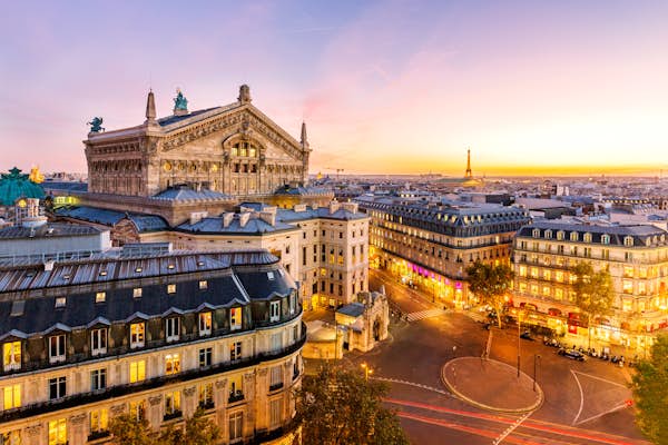 Explore Paris' 9e arrondissement with Lonely Planet's neighborhood guide