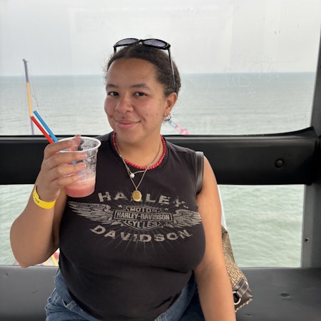 Chamidae Ford on the Ferris wheel at Steel Pier