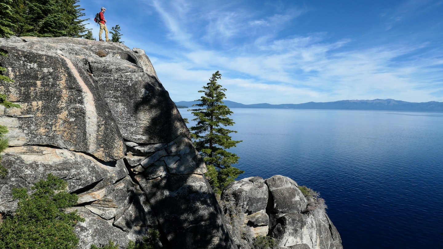 Hiking the rubicon trail lake Tahoe License Type: media Download Time: 2021-08-23T02:27:28.000Z User: mvm_lonelyplanet Is Editorial: No purchase_order: