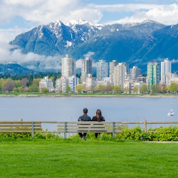 Sea walk at the Kitsilano Beach Park at Downtown of Vancouver, Canada. License Type: media Download Time: 2022-06-29T09:52:12.000Z User: clairenaylor Is Editorial: No purchase_order: