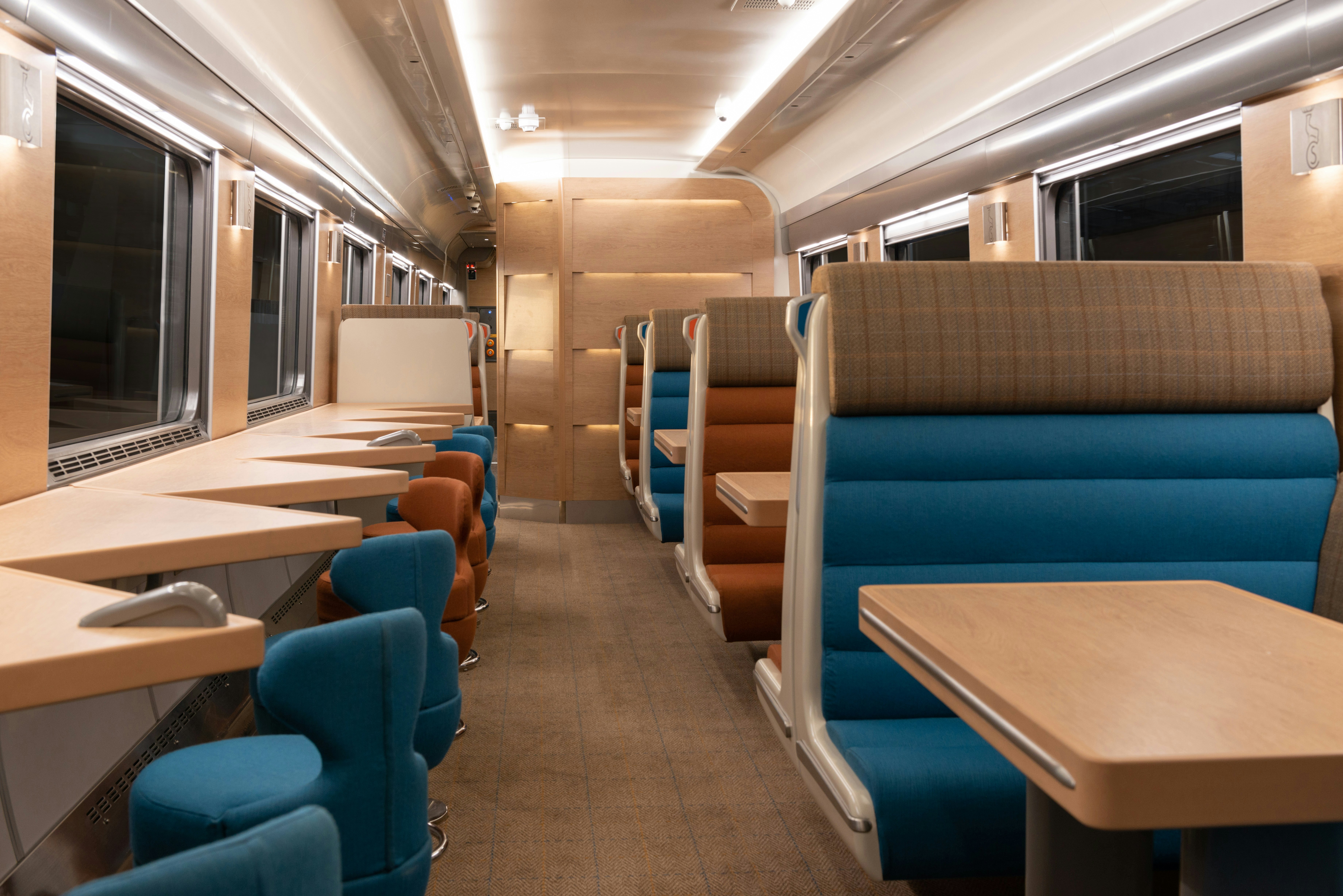 Club Car with booths and chairs for eating