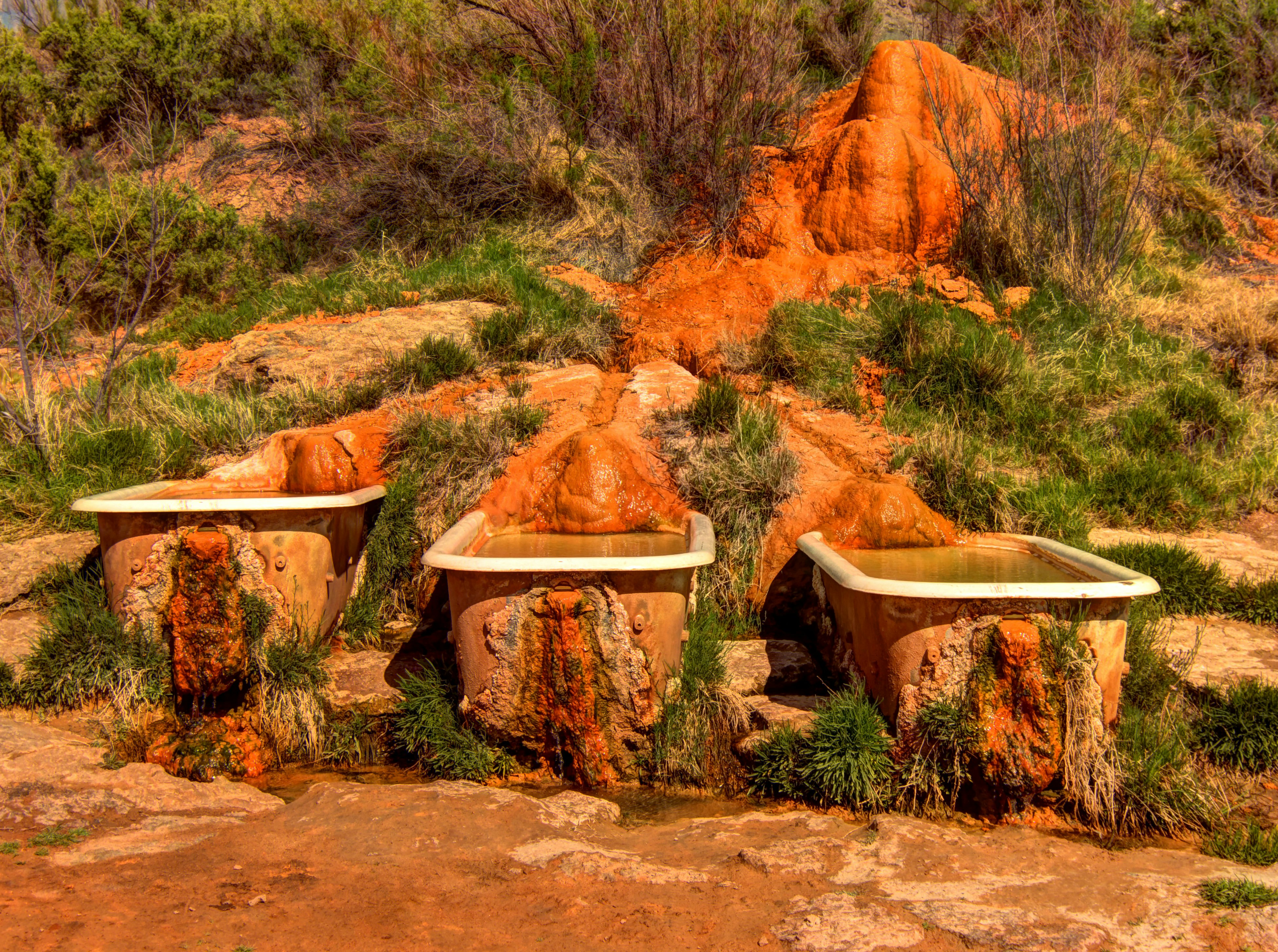 Mystic Hot Springs bathtubs in Utah