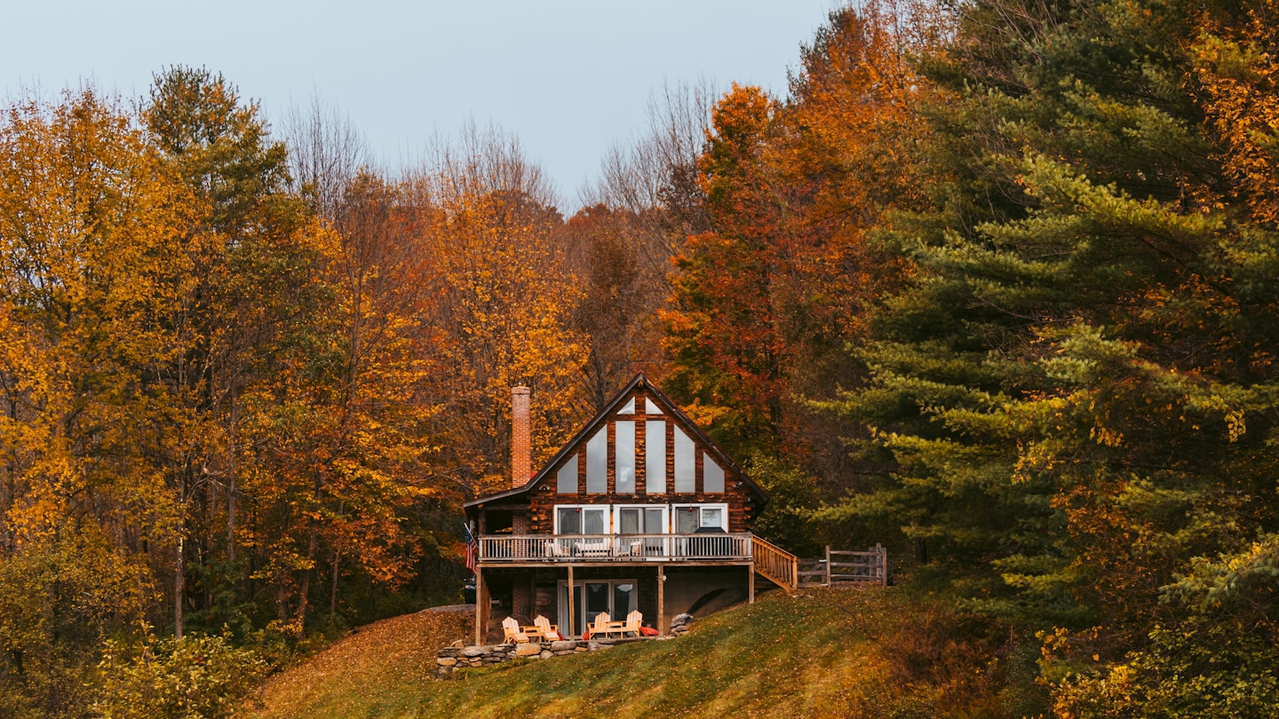 Cabin in the Woods Cloudy Day in Autumn in New England. Fall Foliage Colorful Trees., License Type: media, Download Time: 2025-07-08T16:40:11.000Z, User: Sarahstocking, Editorial: false, purchase_order: 65050 - Digital Destinations and Articles, job: Digital, client: Best place to book a cabin USA, other: Sarah Stocking