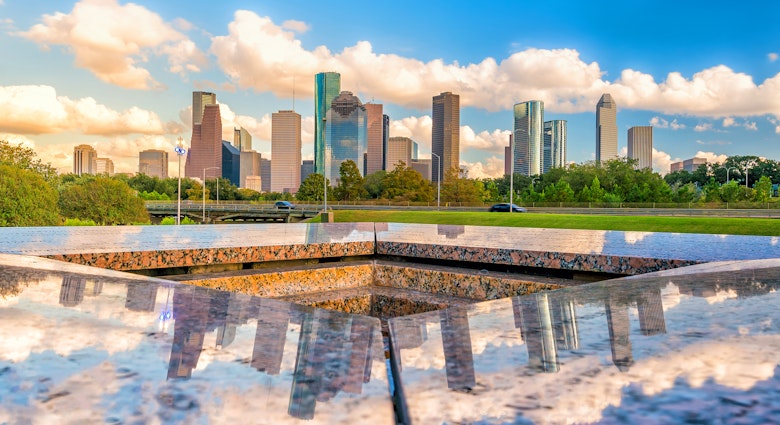 Downtown Houston skyline in Texas USA with bluesky, License Type: media, Download Time: 2025-07-11T09:21:52.000Z, User: clairenaylor, Editorial: false, purchase_order: 65050 - Digital Destinations and Articles, job: Online editorial, client: Houston things to do, other: Claire Naylor