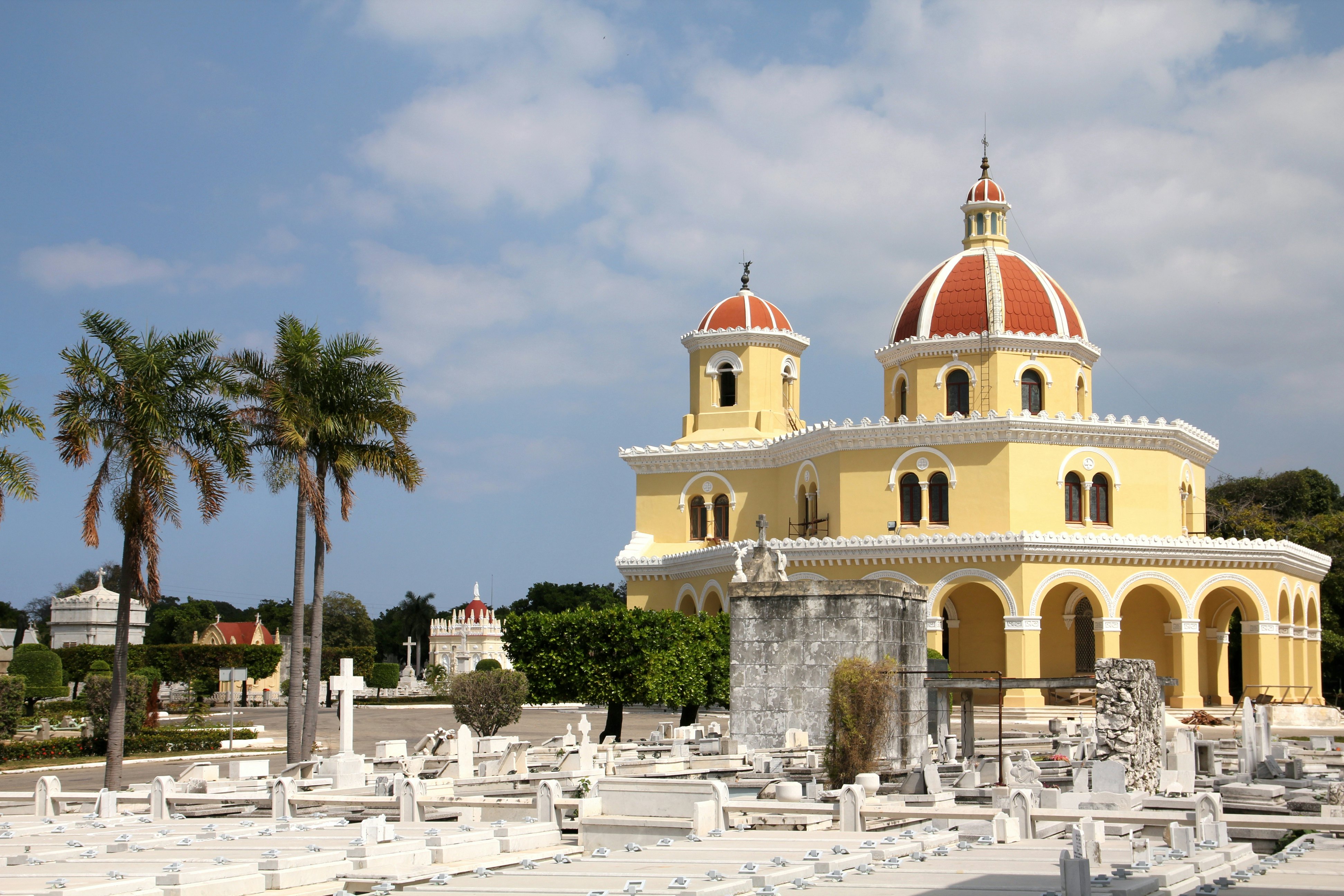 Necropolis Cristobal Colon.
