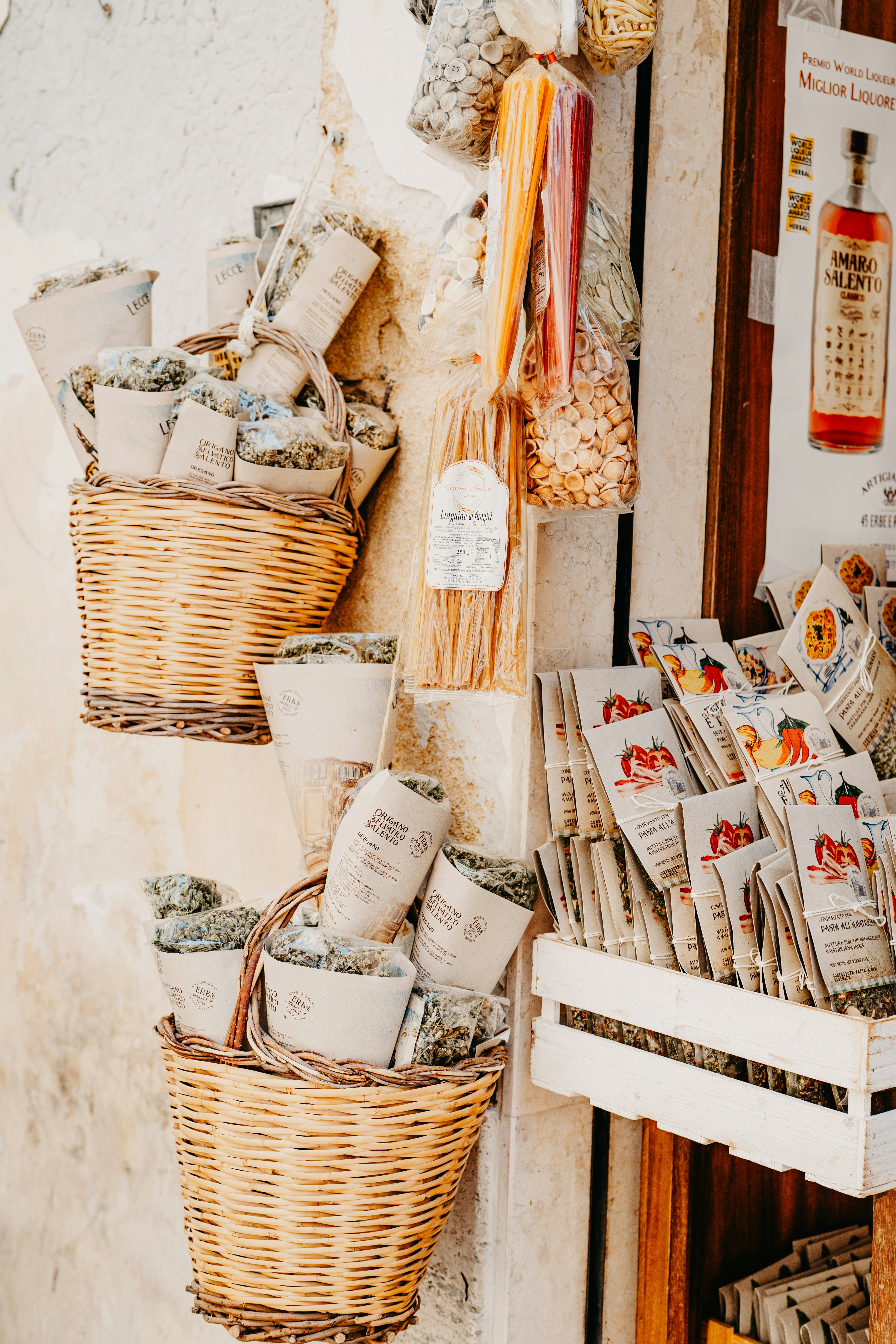 Typical food shop in the old town - Orecchiette (typical pasta) and Oregano
