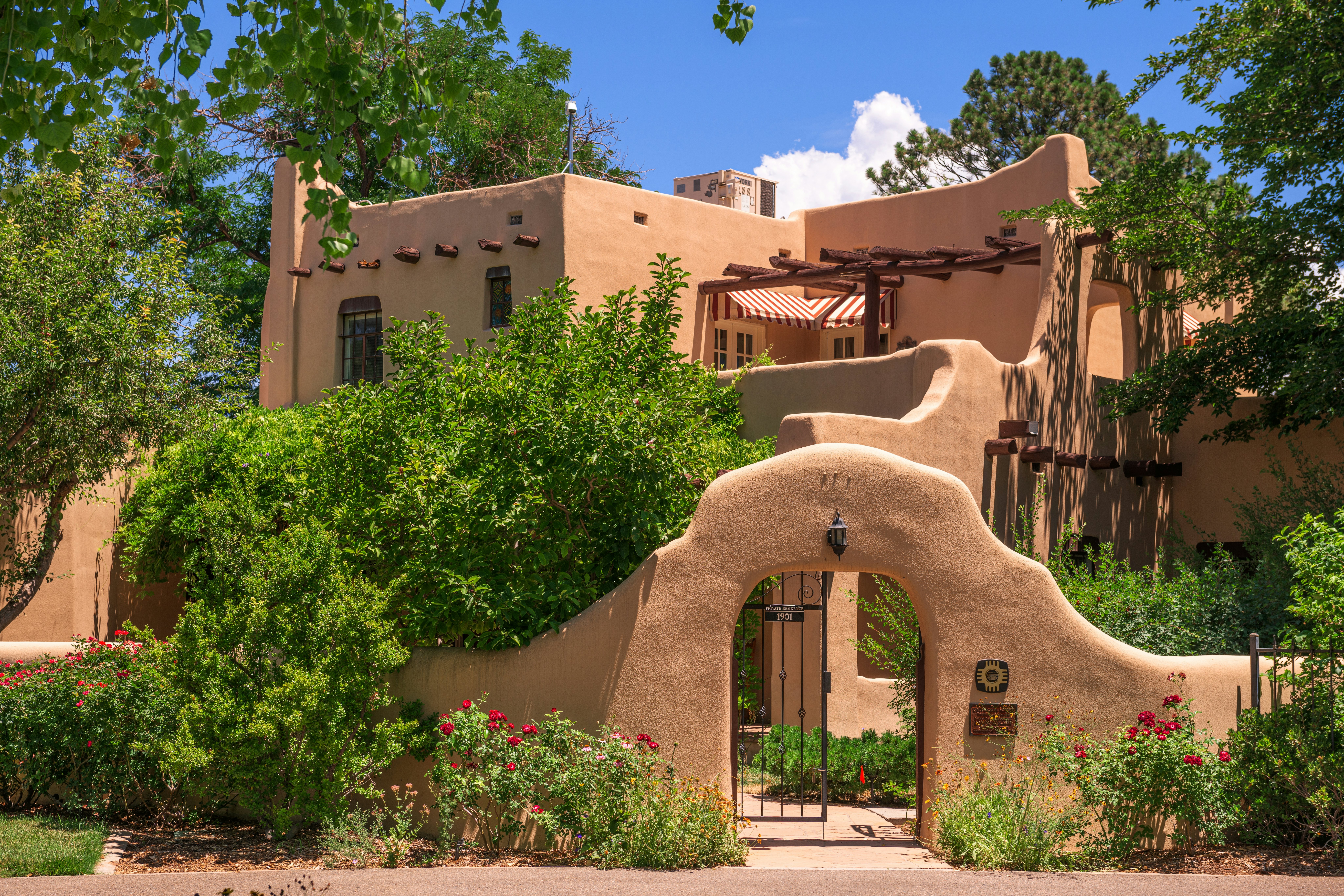 The adobe-style University of New Mexico University House dating from 1930 in Alburquerque, USA.