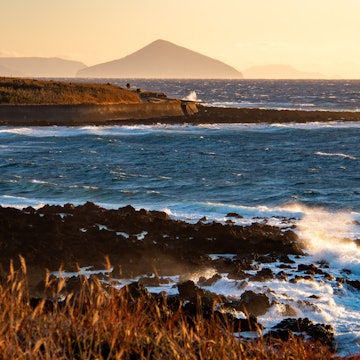 in Winter of Izu Oshima island - Spectacular views of the sunset and sea - Distant view of Toshima island and Niijima island, License Type: media, Download Time: 2025-08-22T10:51:04.000Z, User: clairenaylor, Editorial: false, purchase_order: 65050 - Digital Destinations and Articles, job: Online editorial, client: Japan's best small islands, other: Claire Naylor