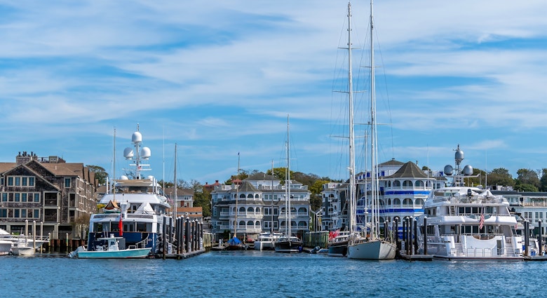 A view along the shoreline from Narragansett bay at Newport, USA in the fall, License Type: media, Download Time: 2025-01-23T21:24:07.000Z, User: adouglaslott59, Editorial: false, purchase_order: 65050 - Digital Destinations and Articles, job: future digital articles, client: future digital articles, other: Ann Douglas Lott
