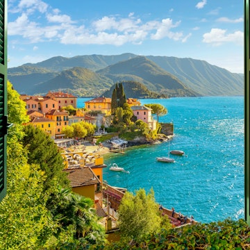 A view over the rooftops of Bellagio and the blue waters of Lake Como, Italy