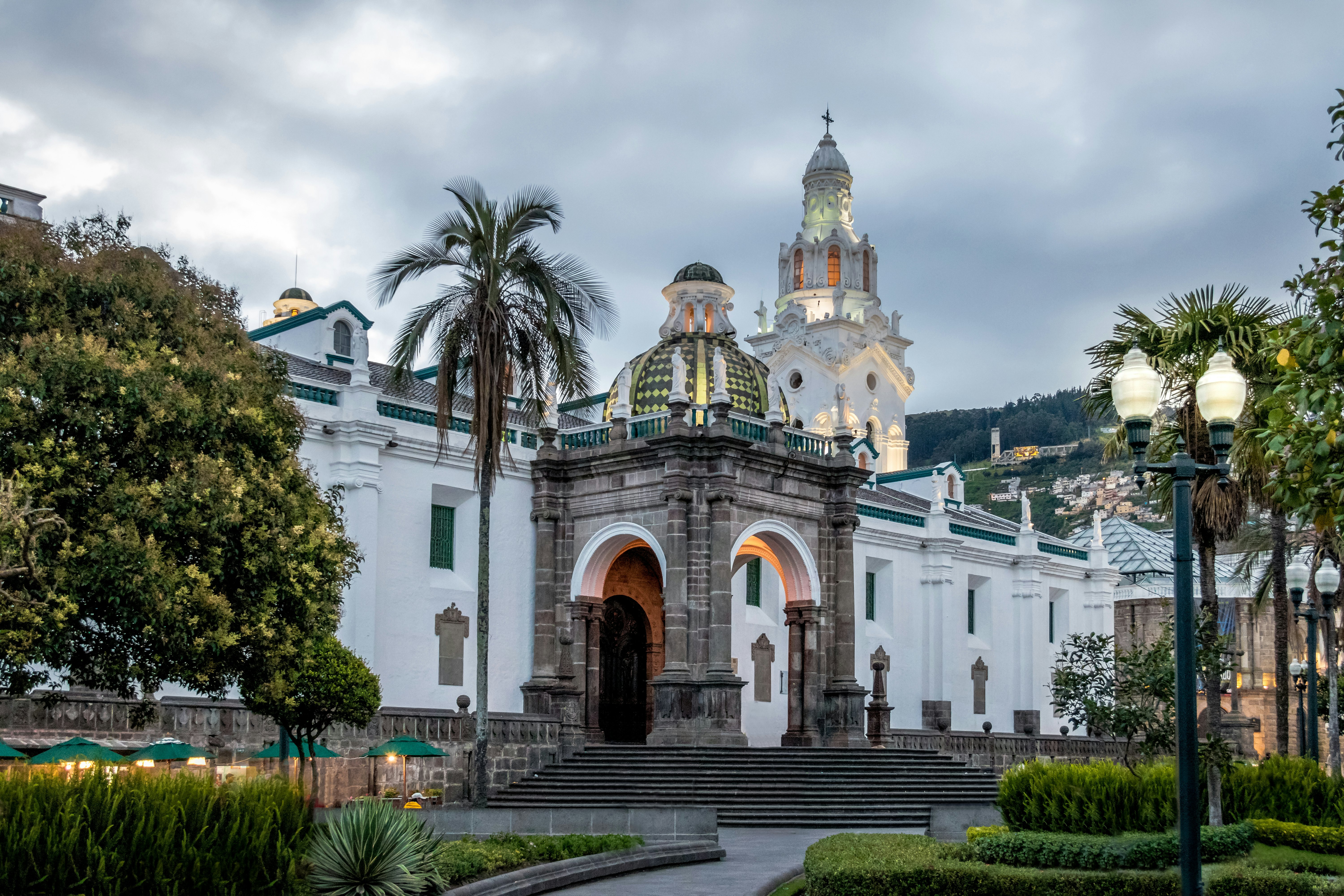 Plaza Grande and Metropolitan Cathedral - Quito, Ecuador, License