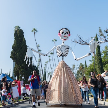Los Angeles, USA - October 28, 2017: Skeleton sculpture during 18th Annual Dia de los Muertos, Day of the Dead, at the Hollywood Forever Cemetery., License Type: media, Download Time: 2025-09-18T20:59:44.000Z, User: LP_AGabriel, Editorial: true, purchase_order: 65050 - Digital Destinations and Articles, job: Digital Editorial, client: The best Día de Muertos celebrations in the United States , other: Acacia Gabriel