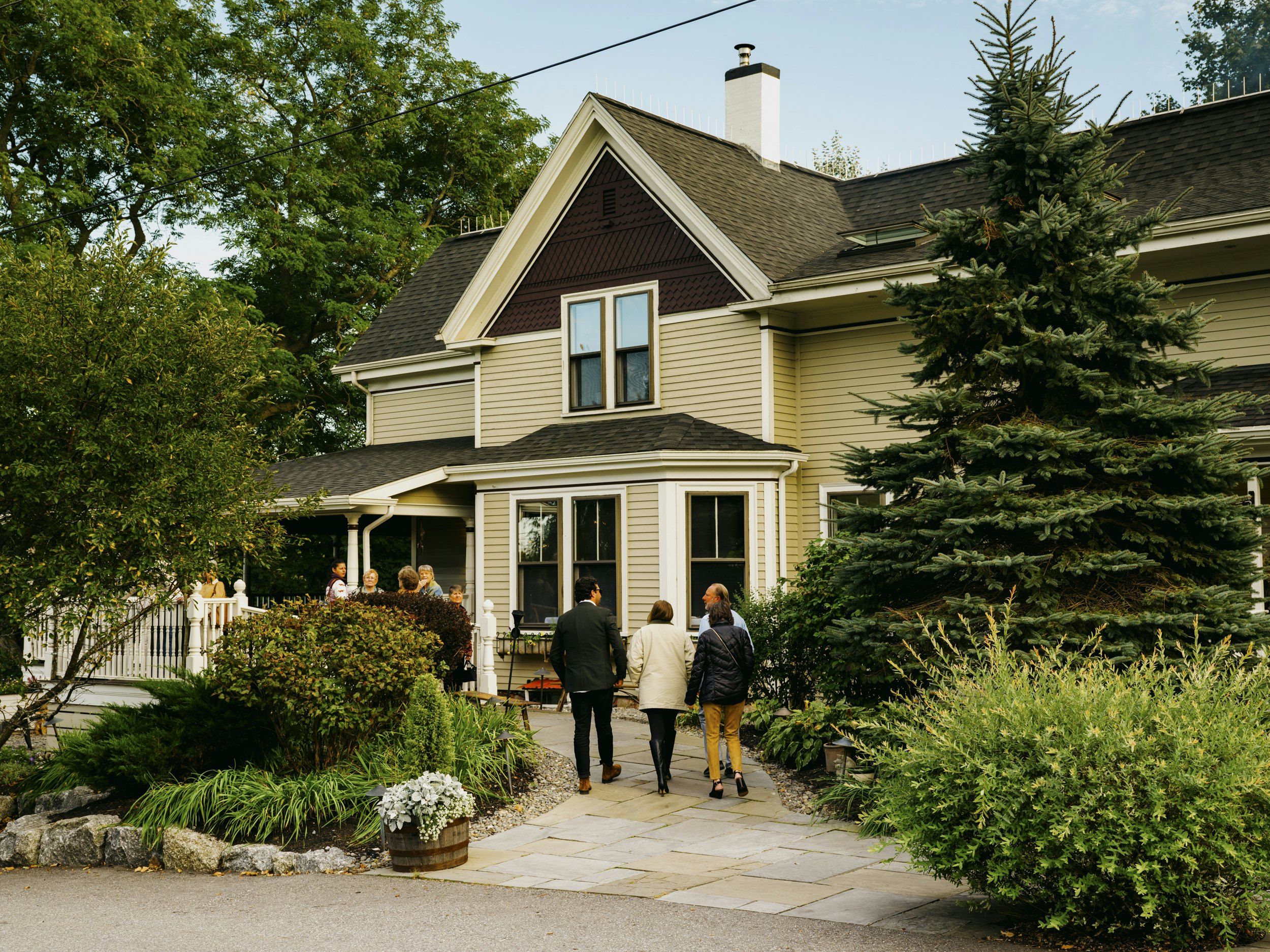 Guests arriving at Primo for dinner service