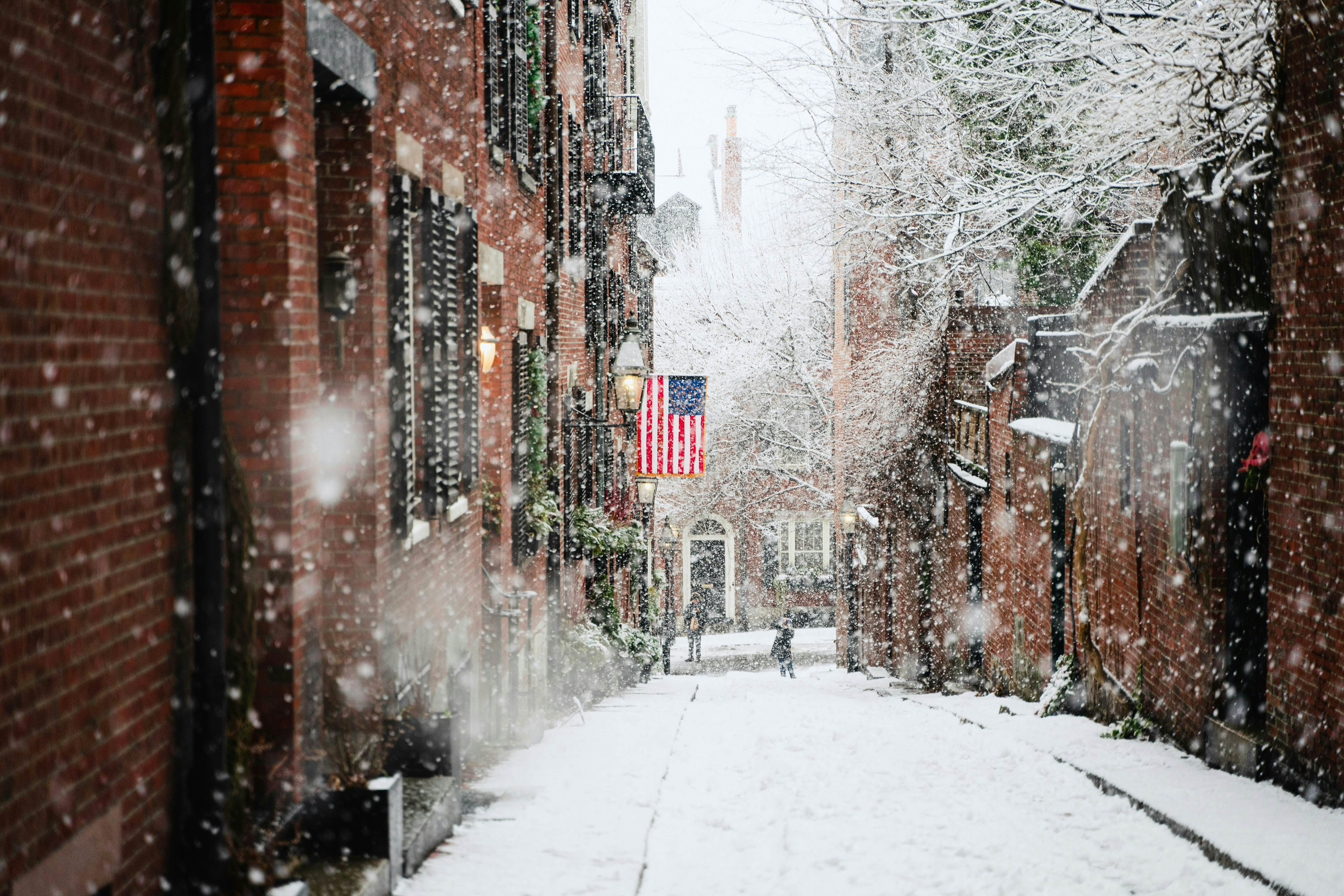 Snowy scene in the historic Beacon Hill neighborhood of Boston, Massachusetts.