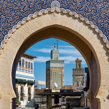 Bab Bou Jeloud, ornate city gate of Fes el Bali, the old city of Fez, Morocco             , License Type: media, Download Time: 2025-10-30T16:33:41.000Z, User: clairenaylor, Editorial: false, purchase_order: 65050 - Digital Destinations and Articles, job: Online editorial, client: Fez best things to do, other: Claire Naylor