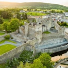 Cahir castle, one of Ireland's most prominent and best-preserved medieval castles, situated on a rocky island on the River Suir, county Tipperary, Ireland., License Type: media, Download Time: 2025-09-24T17:54:48.000Z, User: rhylton_redventures, Editorial: false, purchase_order: 65050 - Digital Destinations and Articles, job: Lonely Planet, client: social, other: Rhianydd Hylton