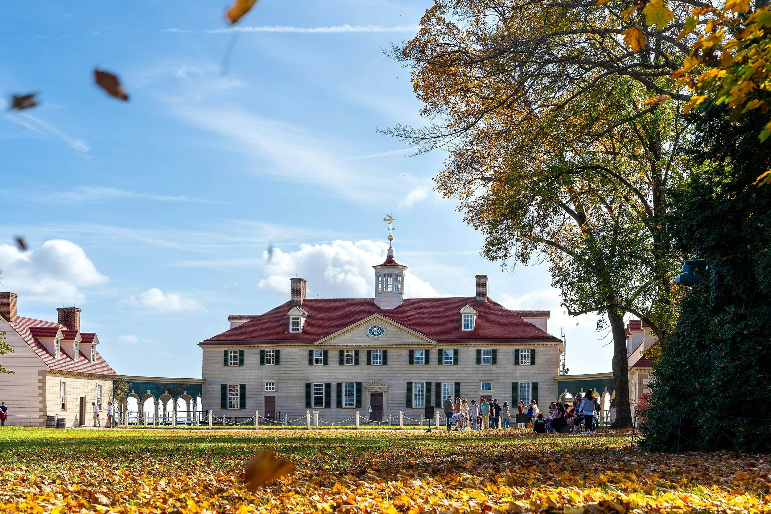 Autumn Elegance at Mount Vernon: George Washington's Estate Amidst Rustling Leaves, License Type: media, Download Time: 2025-09-12T12:48:00.000Z, User: carolfarrell170, Editorial: false, purchase_order: 56530 - Guidebooks, job: Global Publishing WIP, client: American South 1, other: Carol Farrell