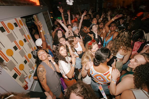 14 of the best lesbian bars in the USA