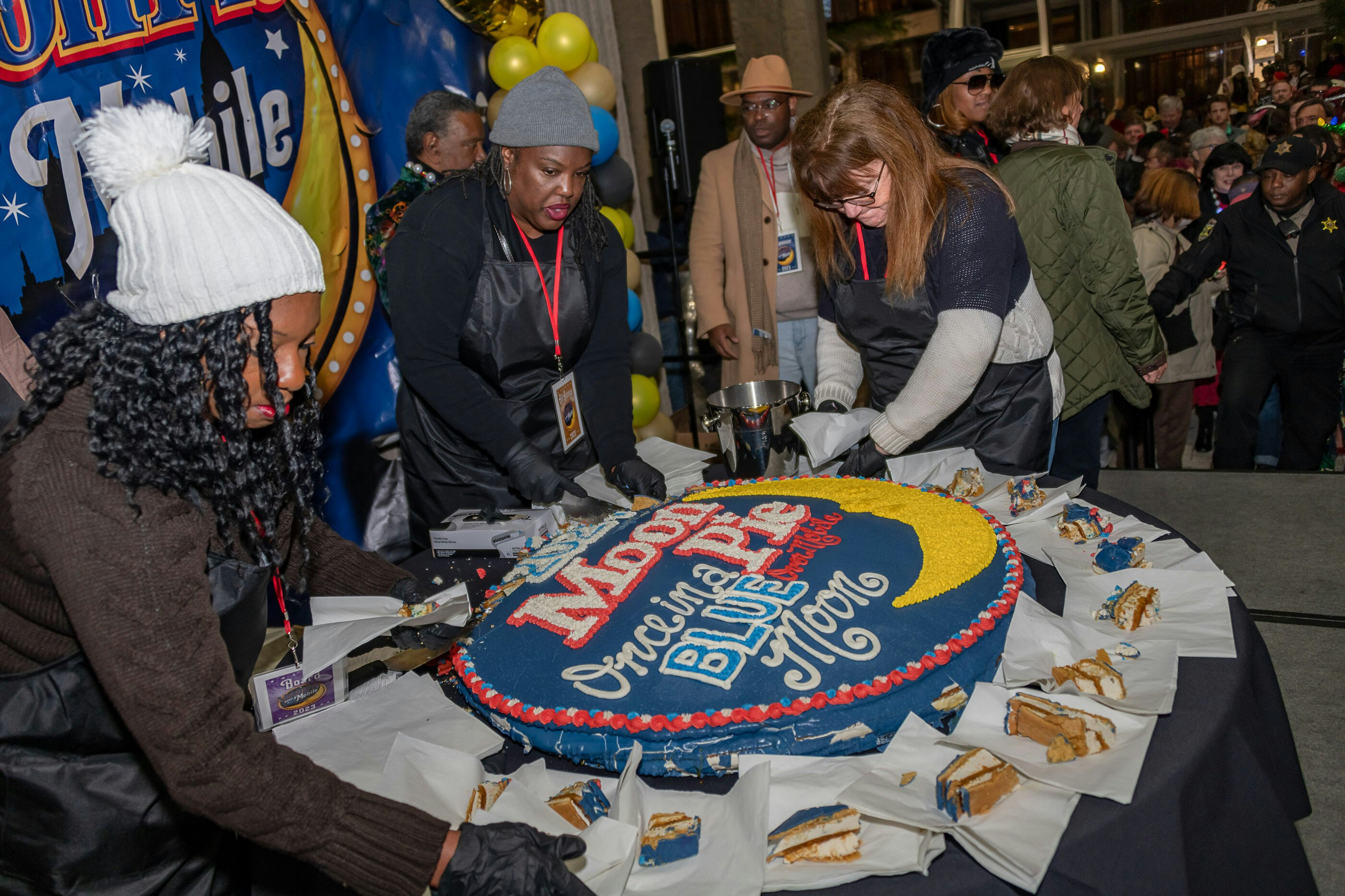 An enormous MoonPie is sliced up at MoonPie Over Mobile in Alabama.