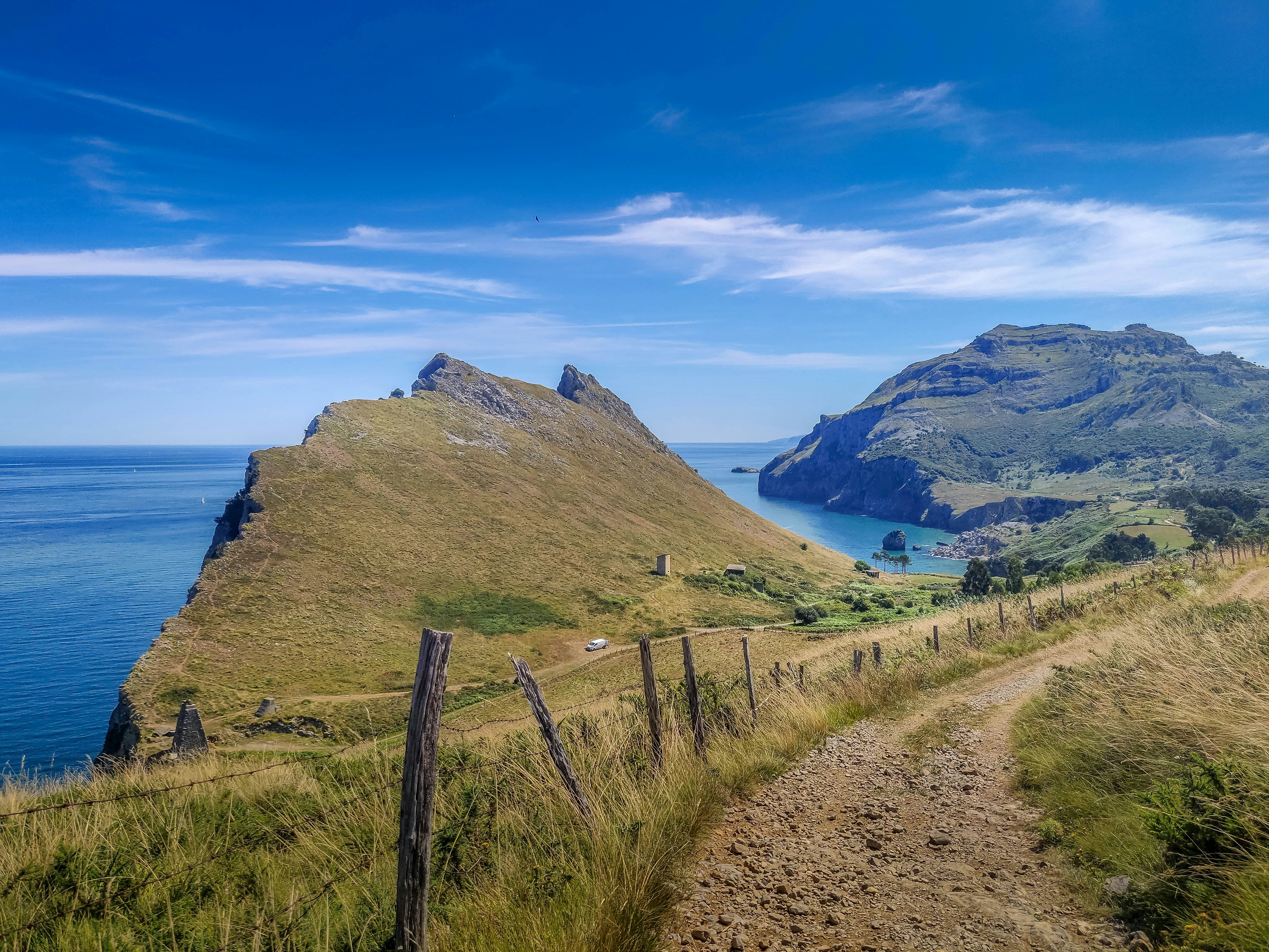 The beach and trail of Camino del Norte.