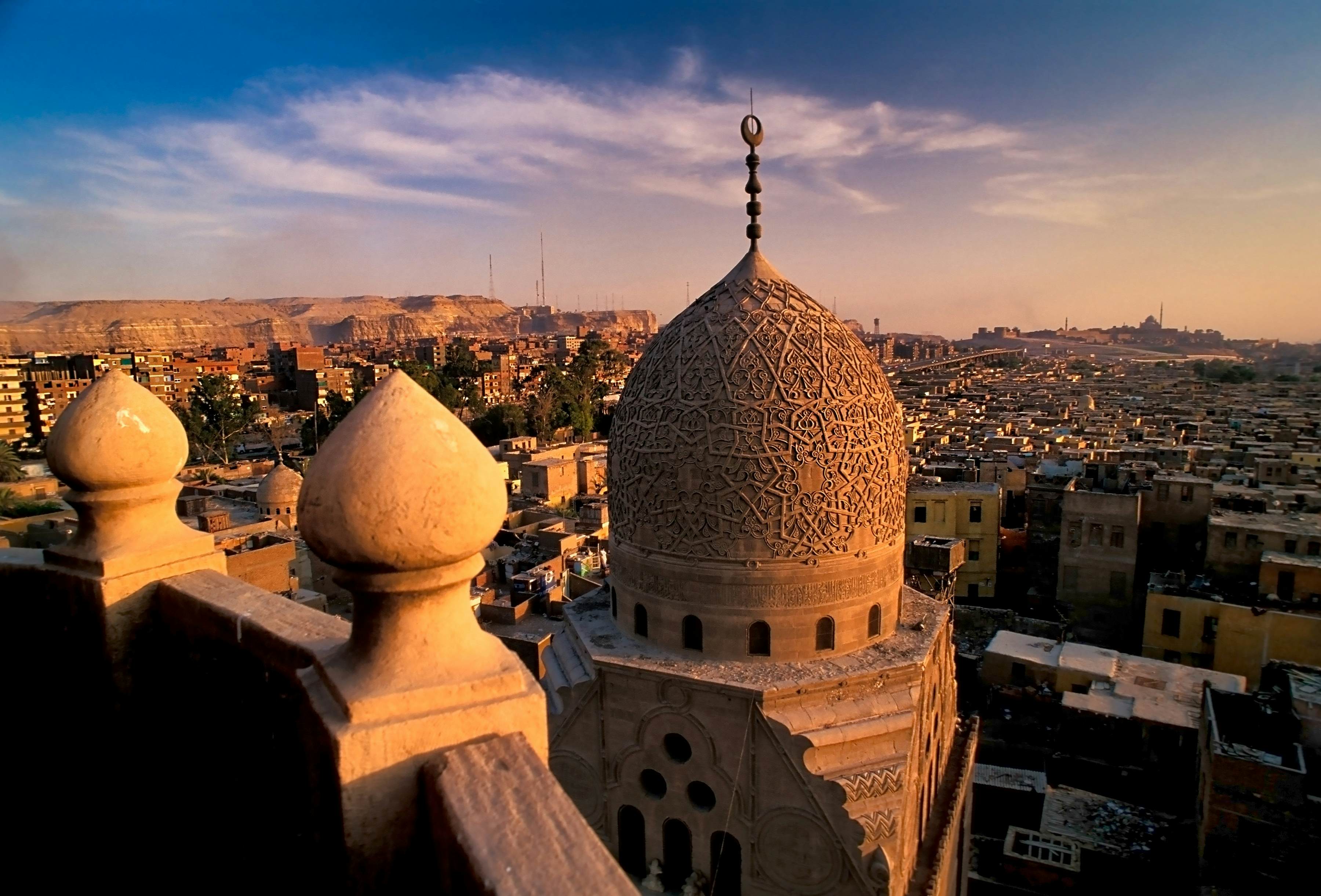 EGYPT - CAIRO - Qarafa (City of the Dead) - Qaitbey mosque, License Type: media, Download Time: 2025-07-02T19:11:23.000Z, User: dermothegarty77, Editorial: false, purchase_order: 56530 - Guidebooks, job: Global Publishing WIP, client: Egypt-16, other: Dermot Hegarty