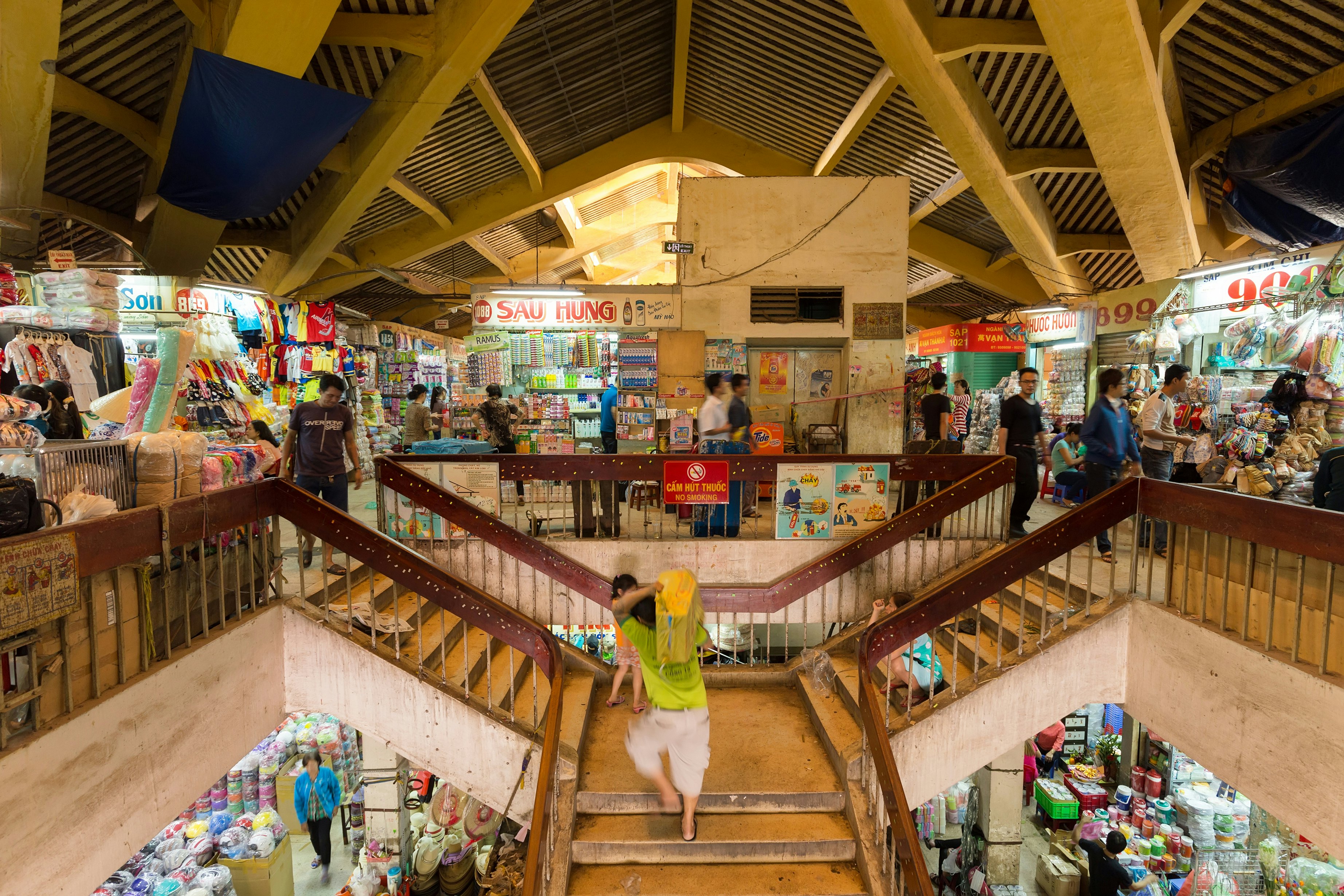 View inside the old traditional market of Cho Binh Tay in the Chinatown district of Ho Chi Minh Ville, (Saigon).