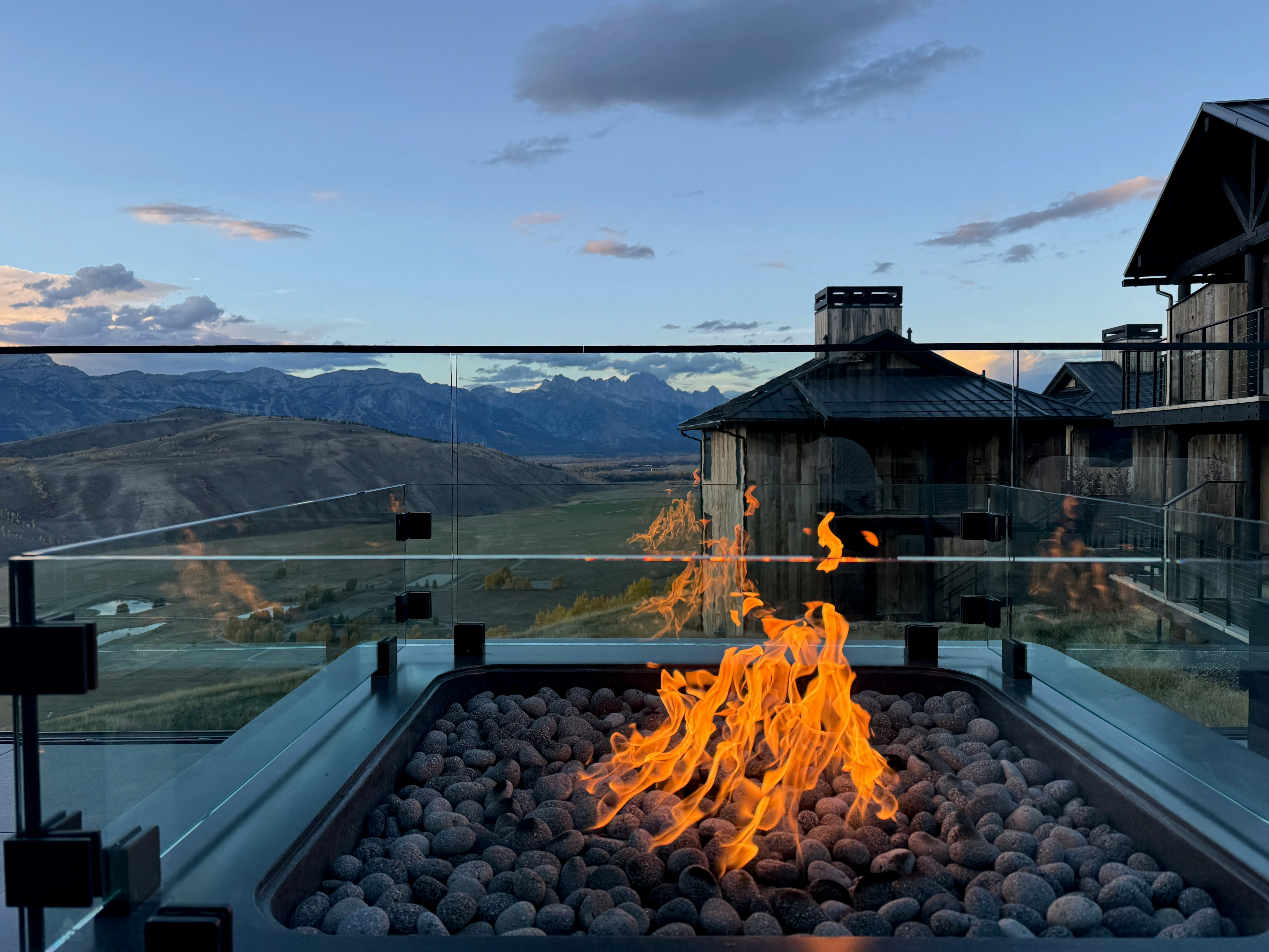 The fire pit outside the main building of the Hotel Yellowstone at Jackson Hole.