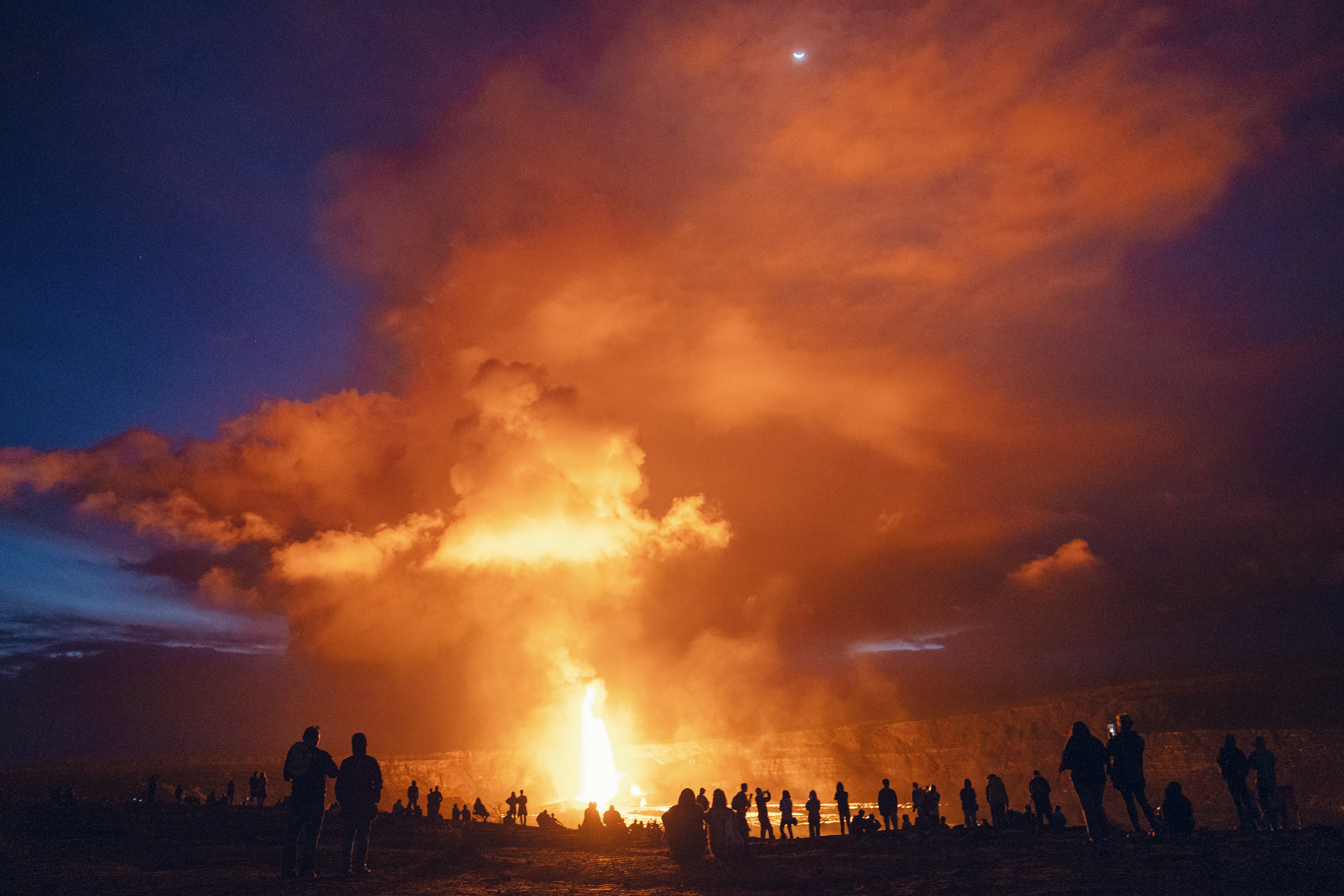 20250401_Volcano_764.ARW
Eruption at Hawai'i Volcanoes National Park
Rights-managed, one time use