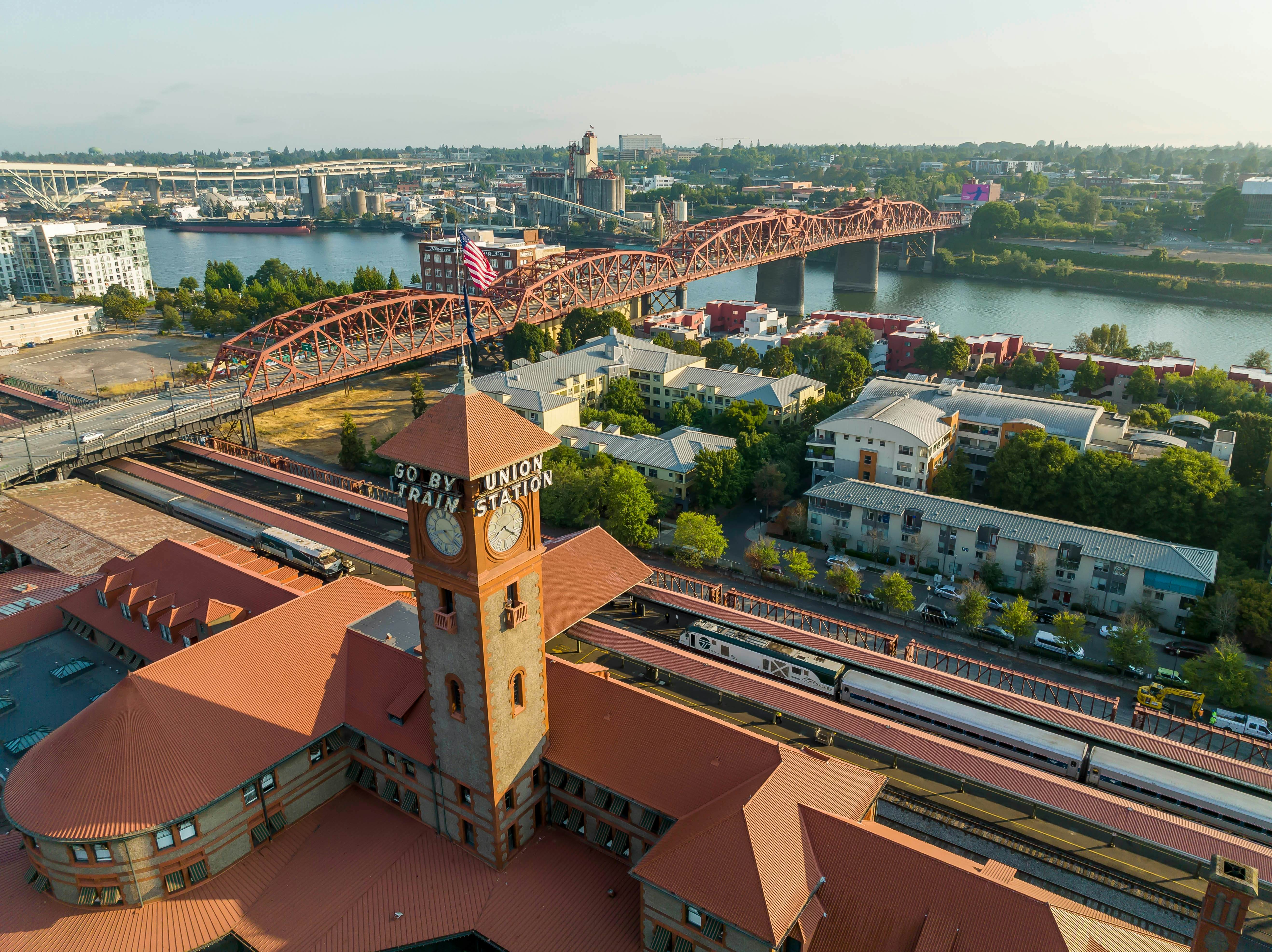 September 02, 2022 - Portland, OR, USA: Portland Union Station is a train station in Portland, Oregon, United States, situated near the western shore of the Willamette River in Old Town Chinatown. , License Type: media, Download Time: 2025-12-11T23:45:57.000Z, User: LP_ASouza, Editorial: true, purchase_order: 65050 - Digital Destinations and Articles, job: Lonely Planet, client: 2026 train journeys, other: Amy Souza