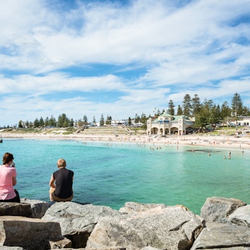 Cottesloe Beach on a warm Spring day with high cloud. Perth, Western Australia, Australia., License Type: media, Download Time: 2025-12-16T14:08:08.000Z, User: clairenaylor, Editorial: false, purchase_order: 65050 - Digital Destinations and Articles, job: Online editorial, client: Perth FTG, other: Claire Naylor