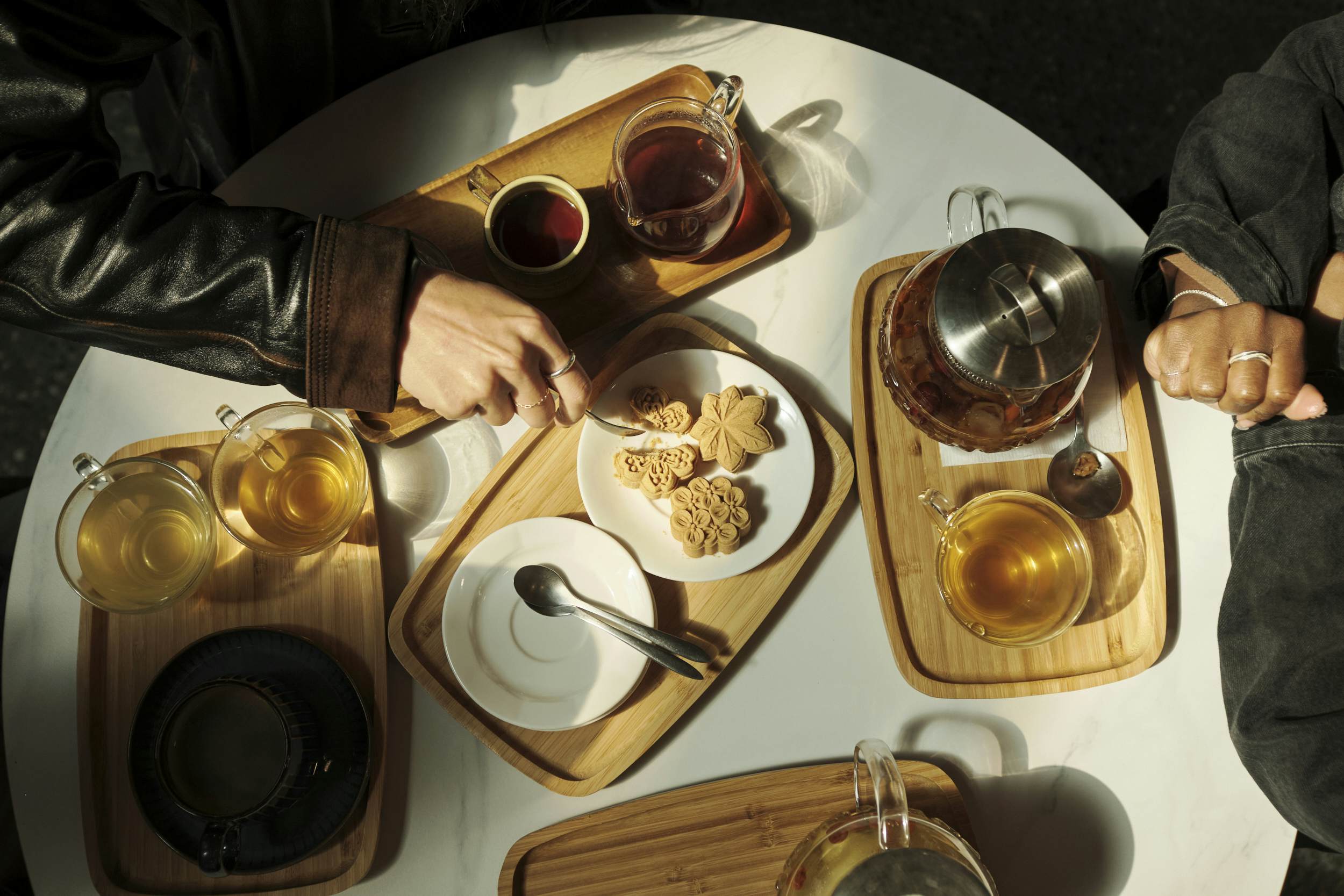 TAIWAN, MARCH 2025. Tea break at Songlong Rock Waterfall near the Shanlinhsi (Shanlinxi) Nature Park, Zhusan Township, Nantou County, Taiwan.