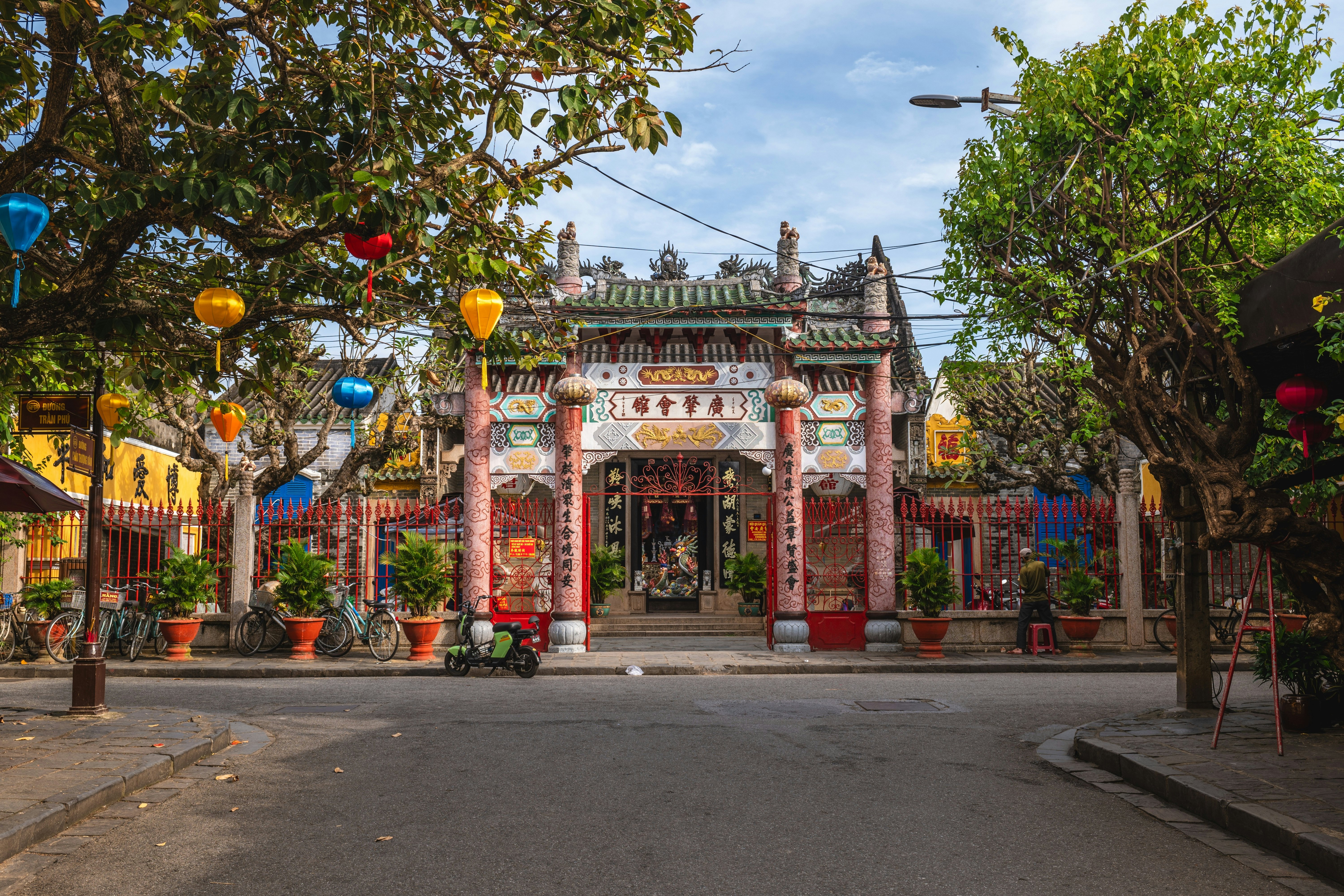 The festive hues of Quang Trieu Assembly Hall, Hoi An