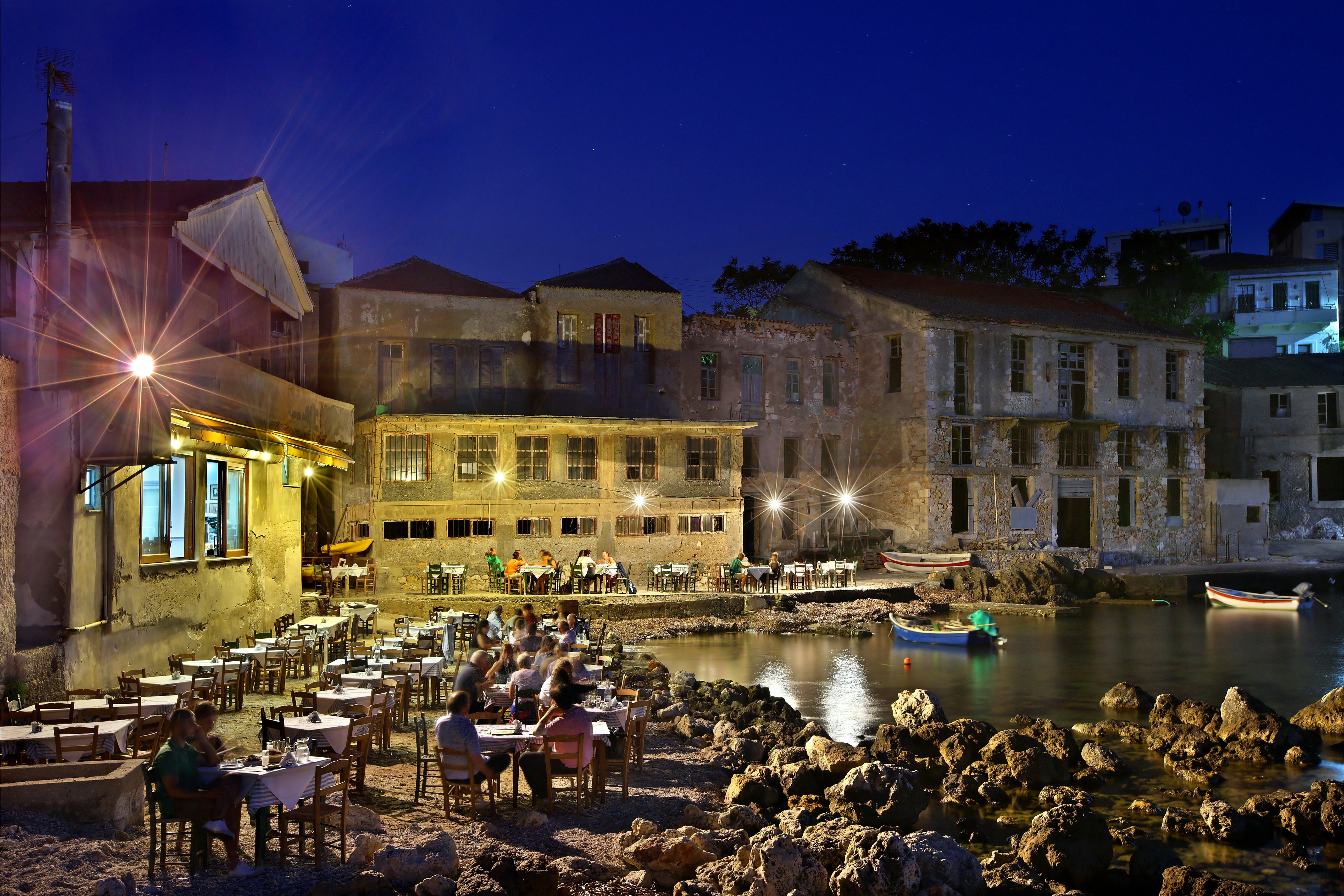 Thalassino Ageri fish tavern in the Tabakaria (literally 'tanneries') neighborhood at night.