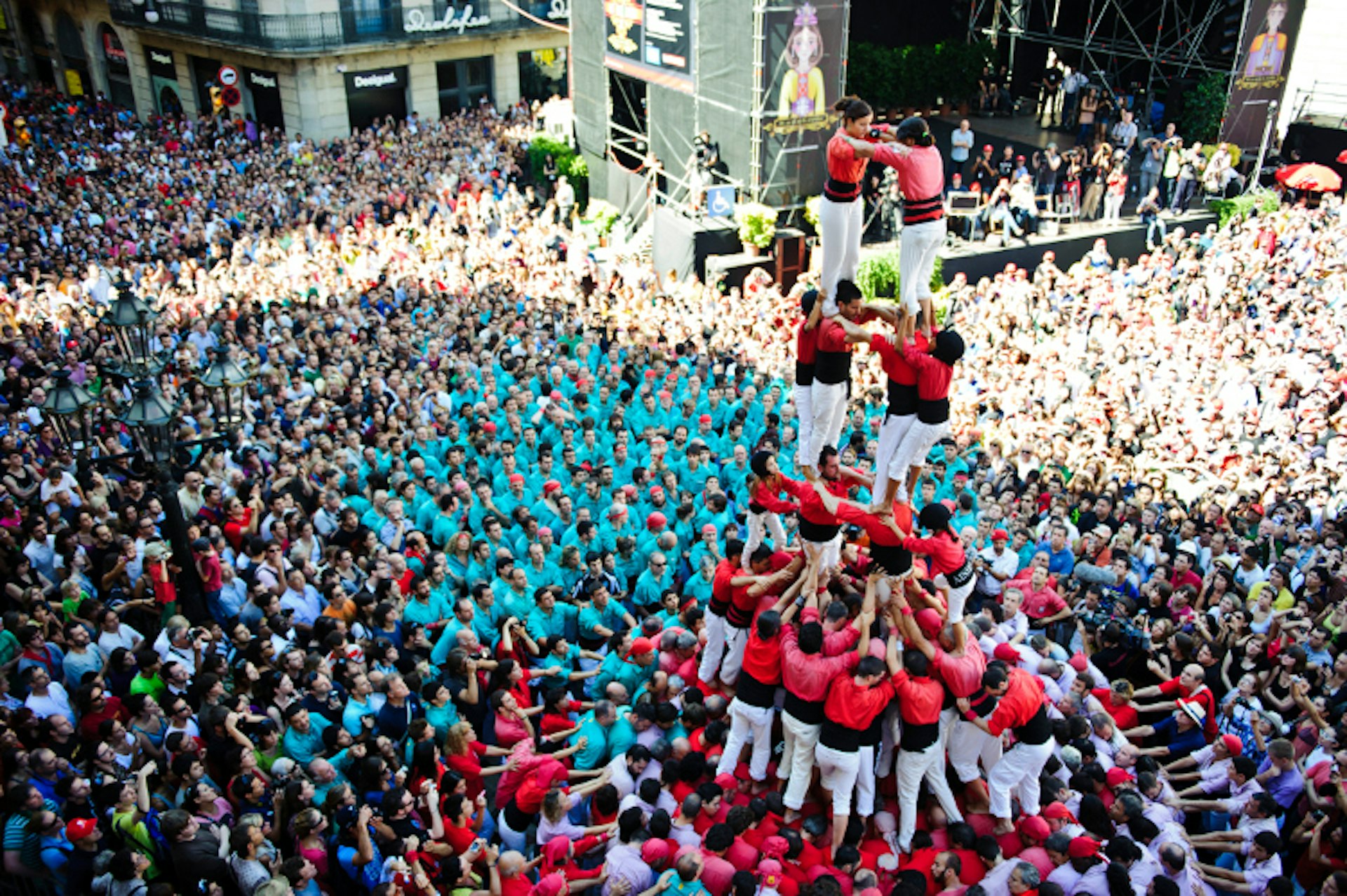 Castellers (human towers) for the last day of La Mercè. Image by Guillem Lopez / Getty images