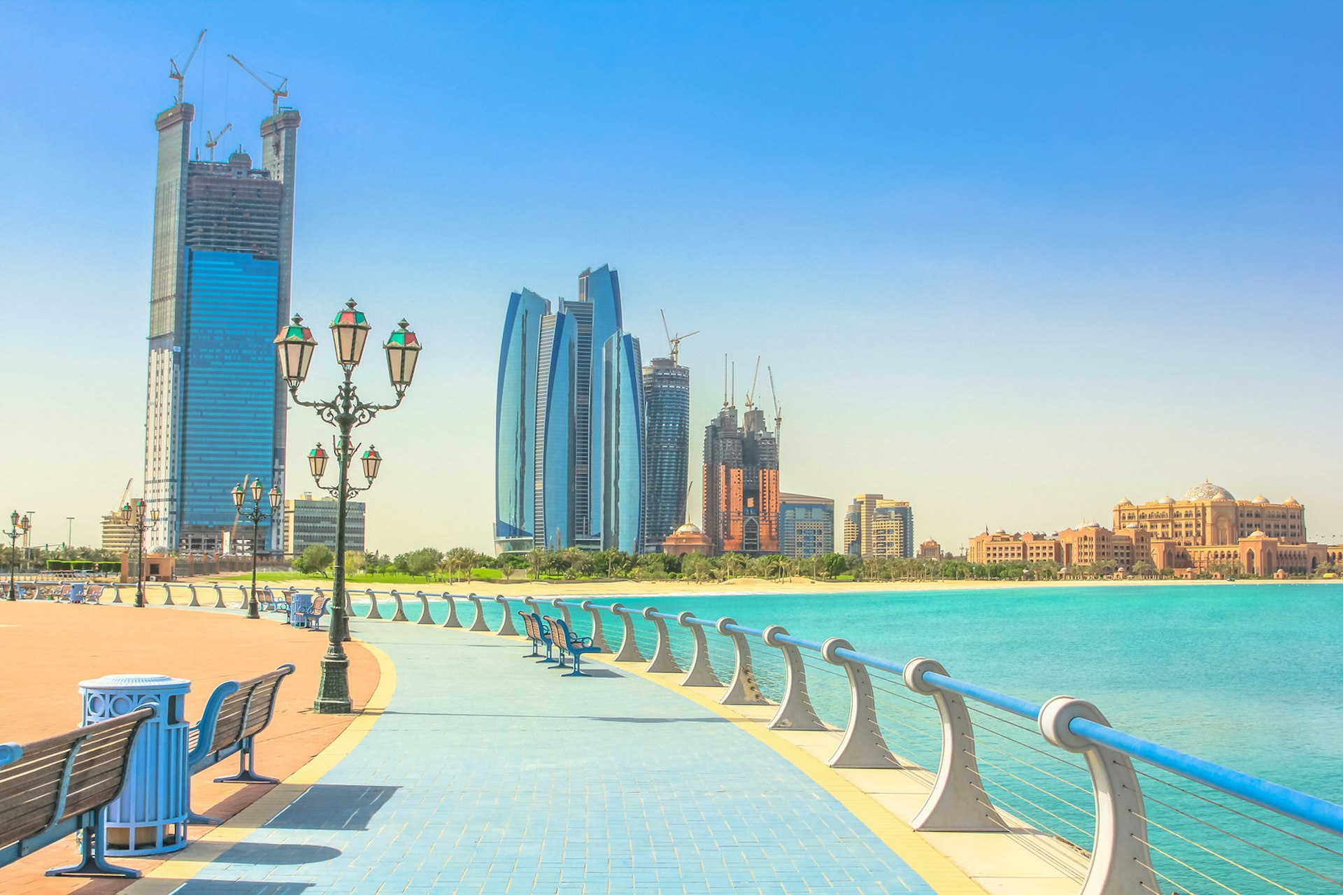 Abu Dhabi Corniche. Image by Benny Marty / Shutterstock