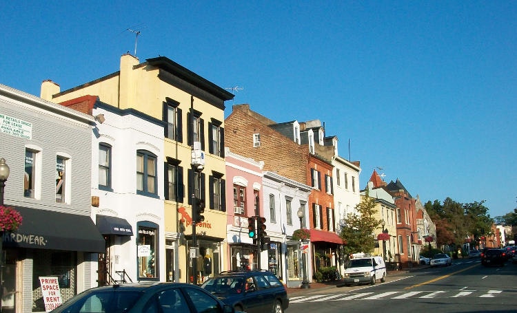 Boutiques and bookshops of Georgetown. Image by Matt Churchill / CC BY 2.0
