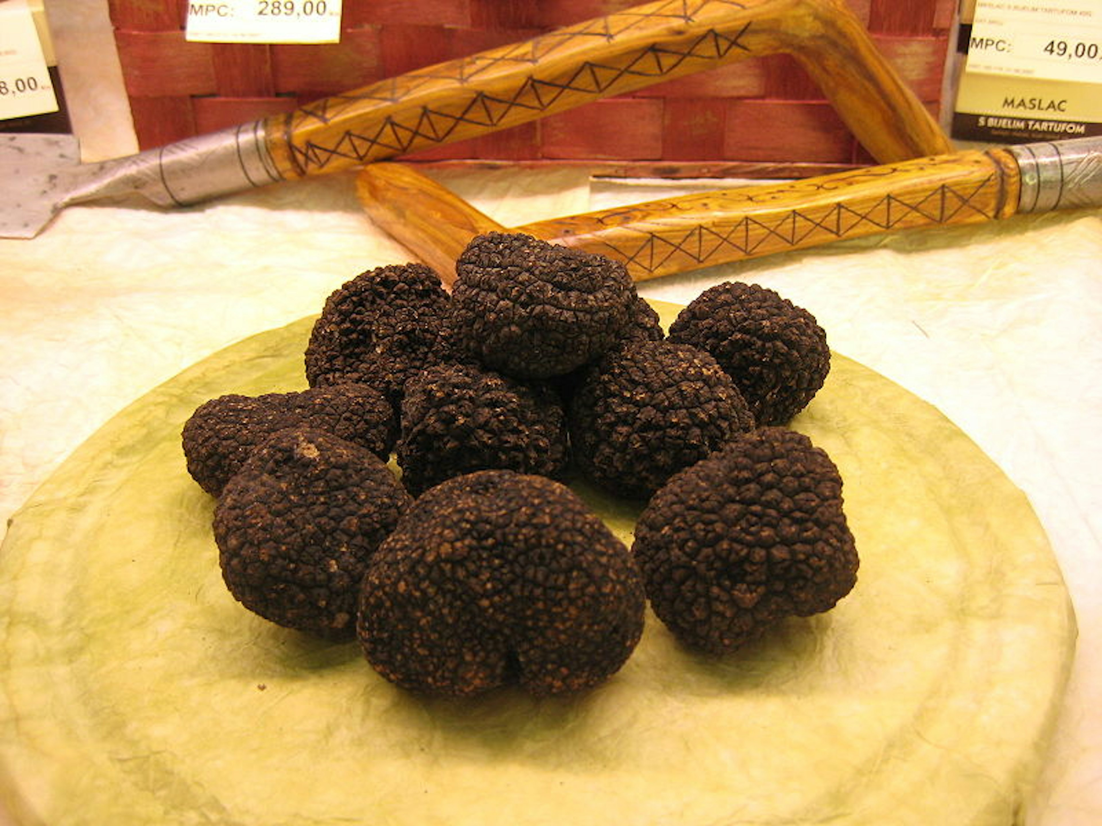 Truffles In Croatia The Gourmets Golden Egg Lonely Planet 0345