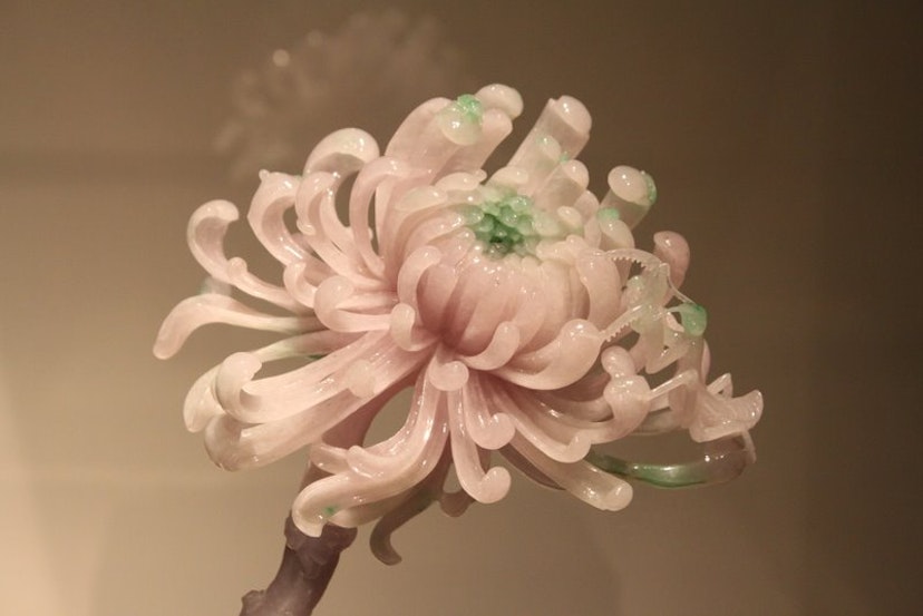 Jade chrysanthemum