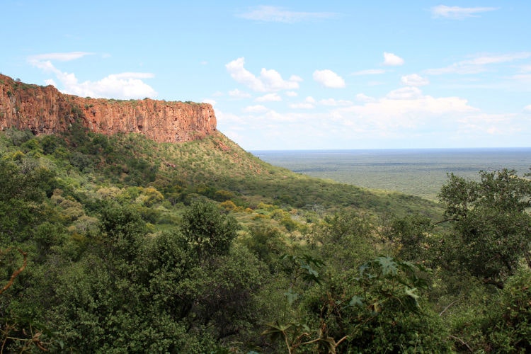 The red bluffs of the Waterberg Plateau, Waterberg National Park, Namiba. Image by Jean & Nathalie