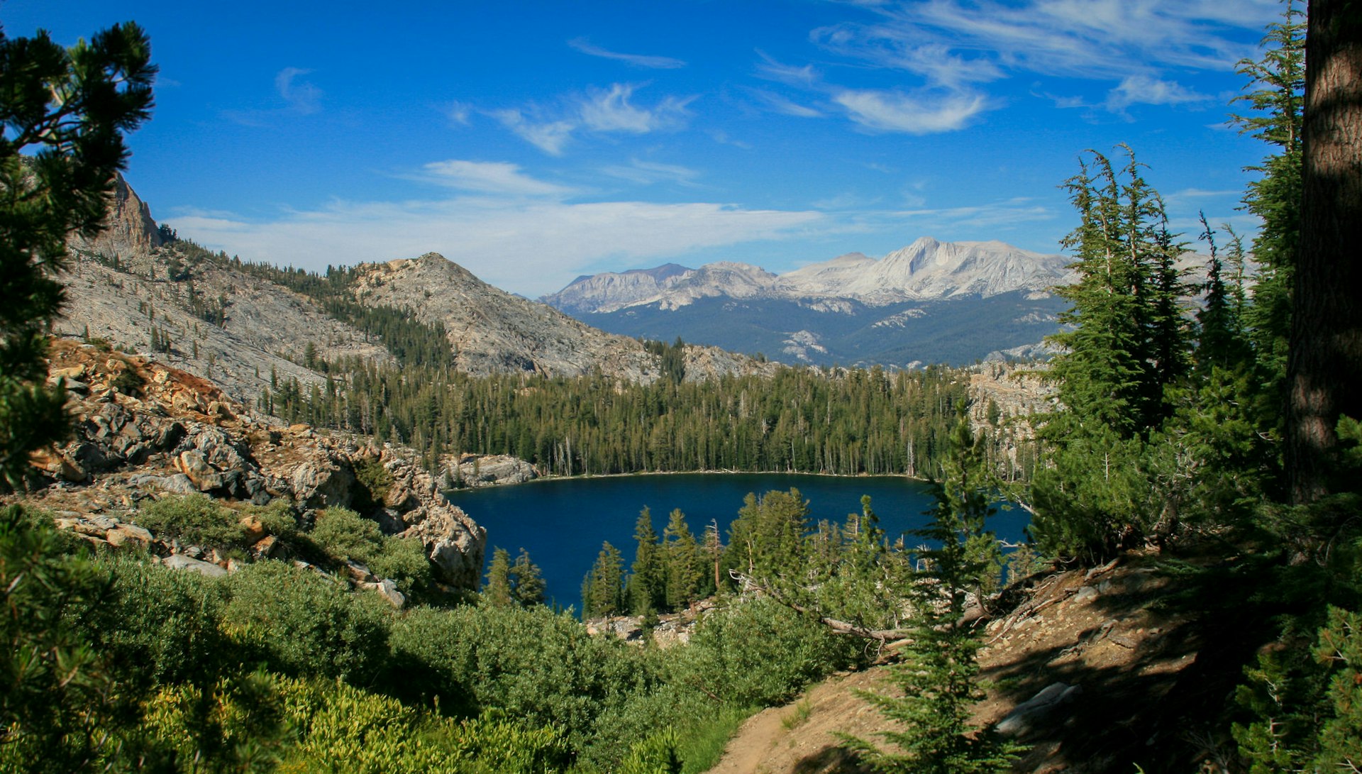 Lake May seen from the Mt Hoffman Trail. Image by au_ears / CC BY-SA 2.0