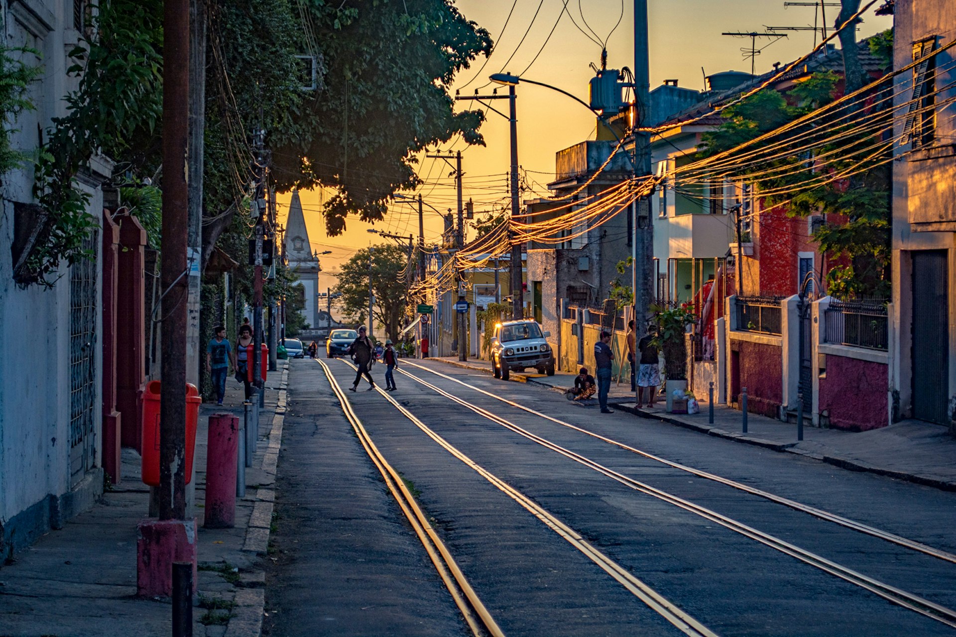 An image of a neighborhood street in Santa Teresa at sundown © Tom Le Mesurier / Lonely Planet