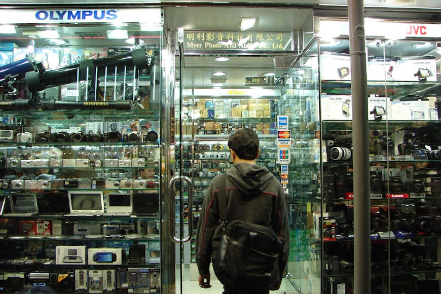 Stanley St är ett bra ställe att köpa kameror i Hong Kong.  Bild av lobsterstew / CC BY 2.0
