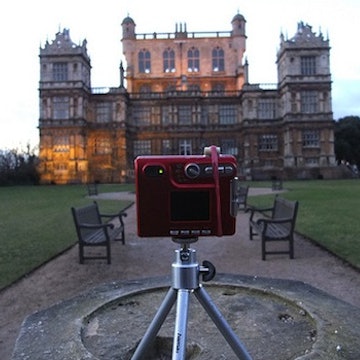 Features - Taking photos with a mini tripod by Lee Haywood