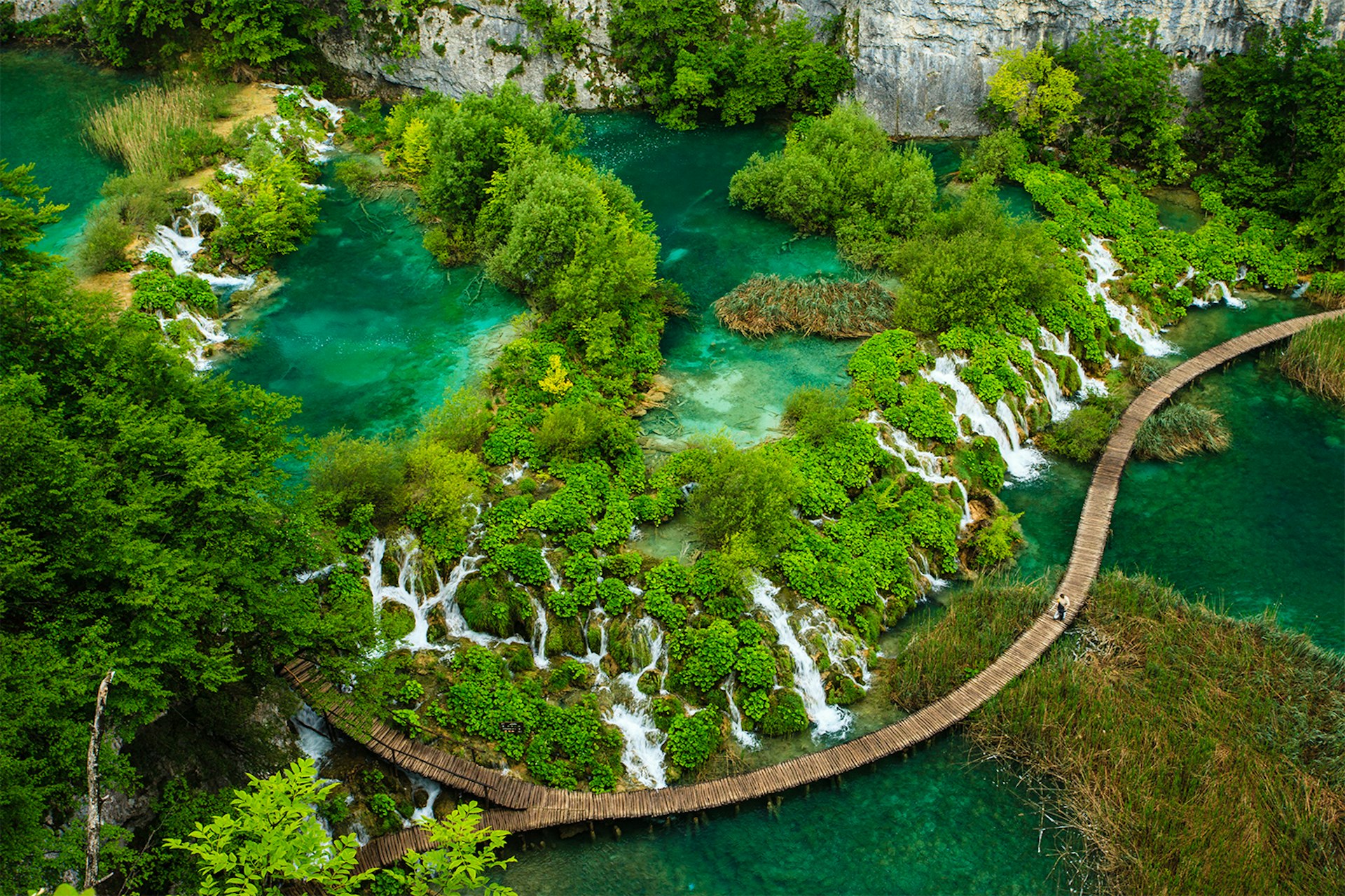 Croatia's Plitvice Lakes National Park © Kelly Cheng Travel Photography / Getty Images