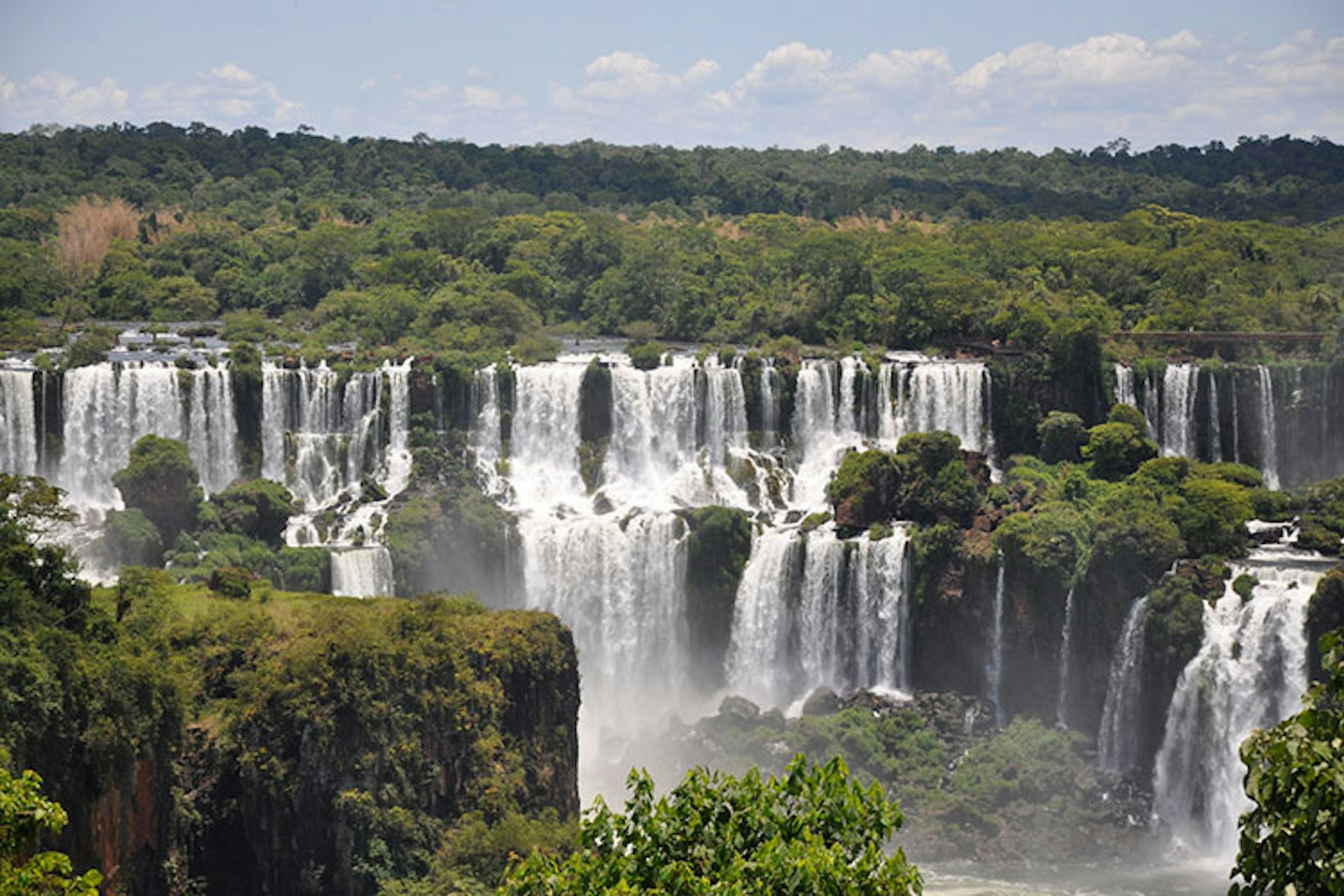 Iguacu Falls by Mike Vondran. CC BY 2.0.