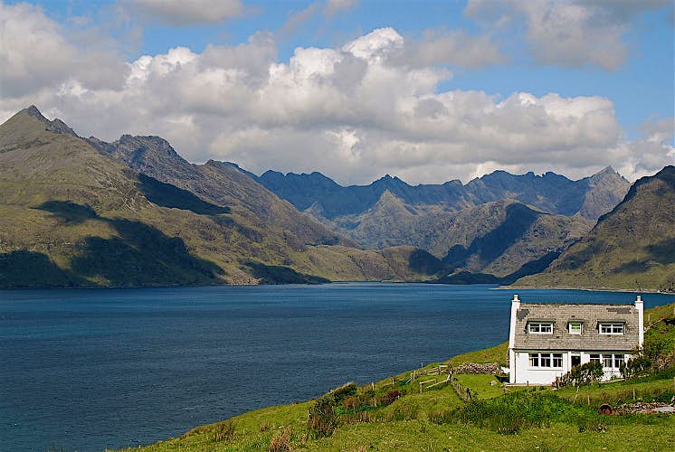 Features - Cuillin Hills Cuillin Hills, Skye. Image by Thierry Gregorius / CC BY 2.0